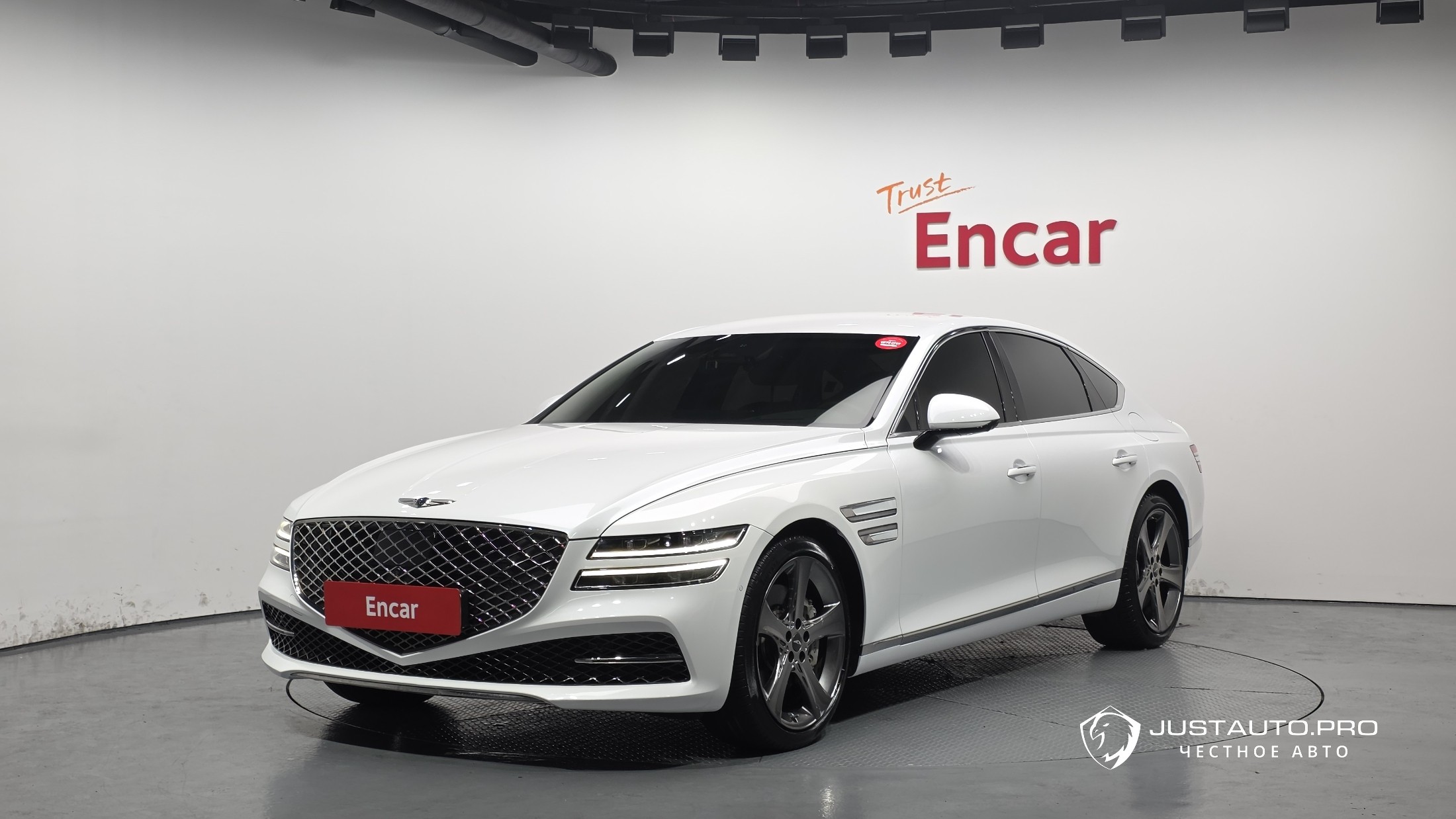 Автомобиль Genesis G80