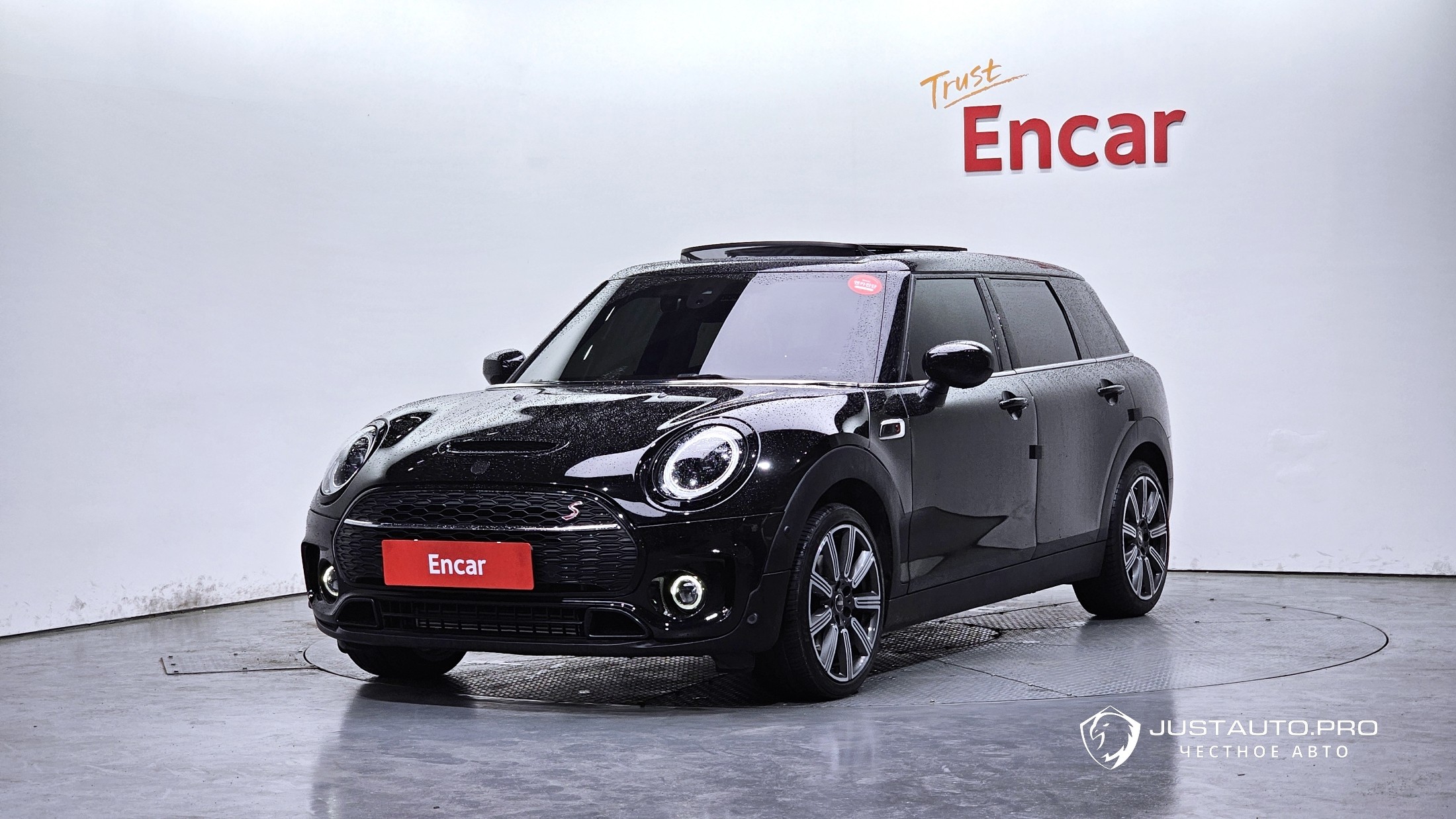 Автомобиль Mini Clubman