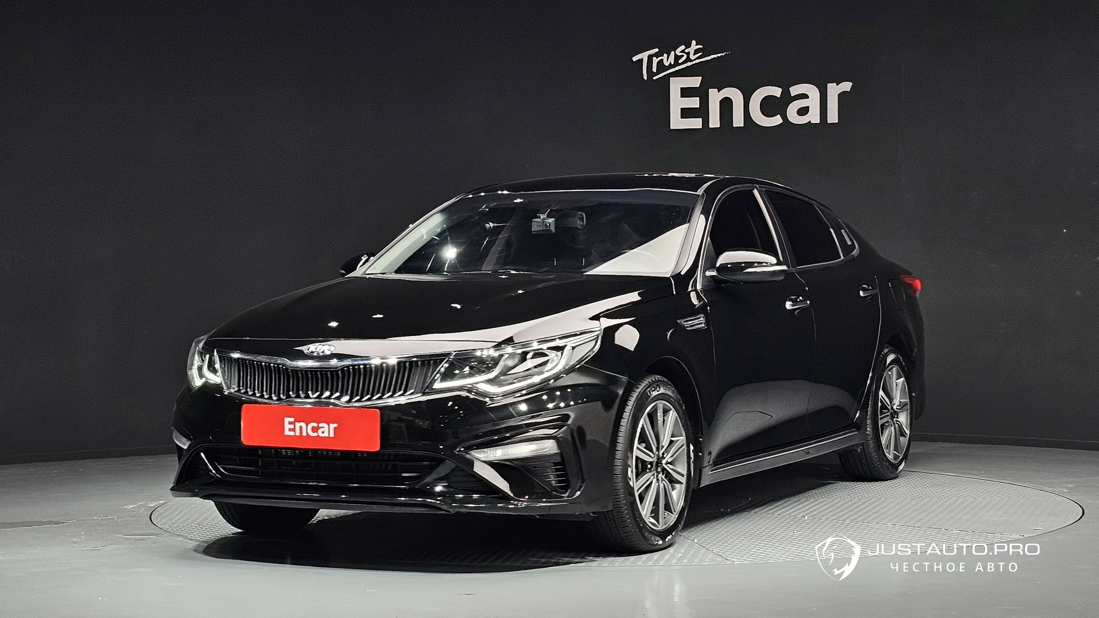 Автомобиль Kia K5
