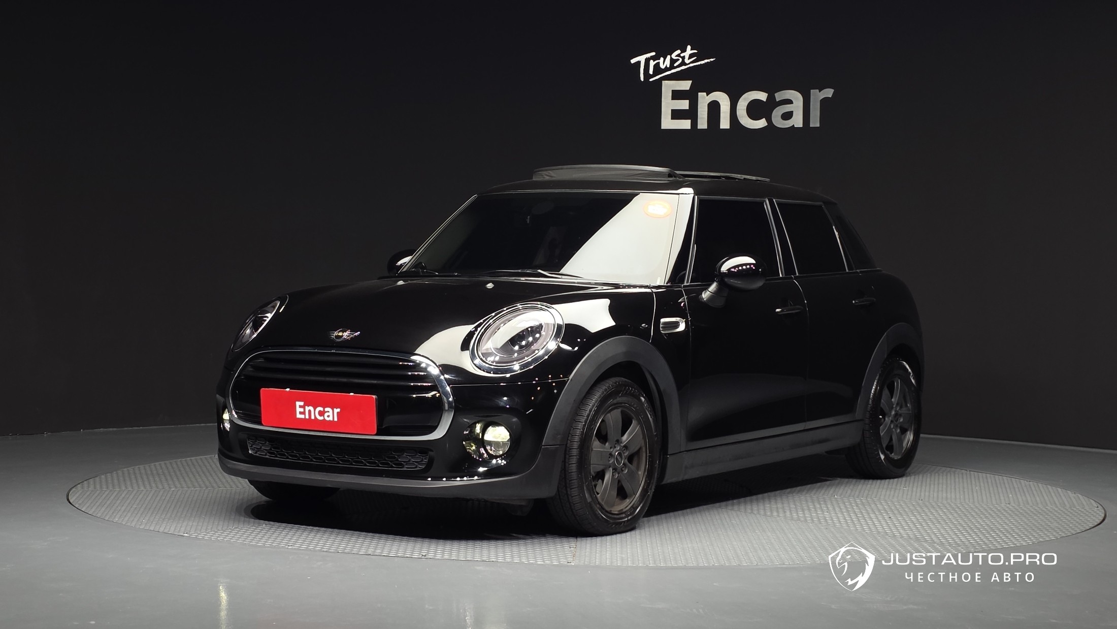 Автомобиль Mini Cooper