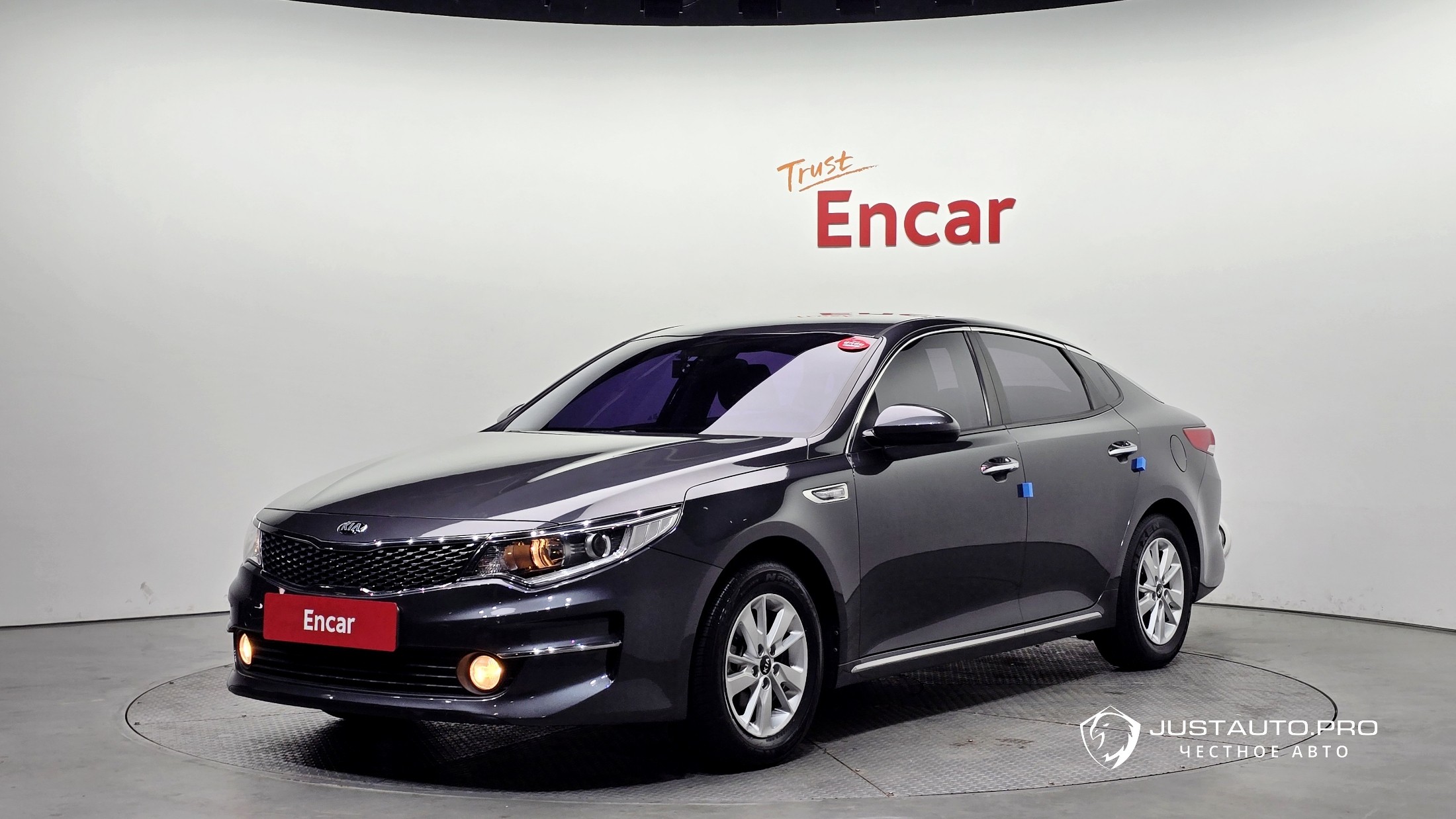 Автомобиль Kia K5
