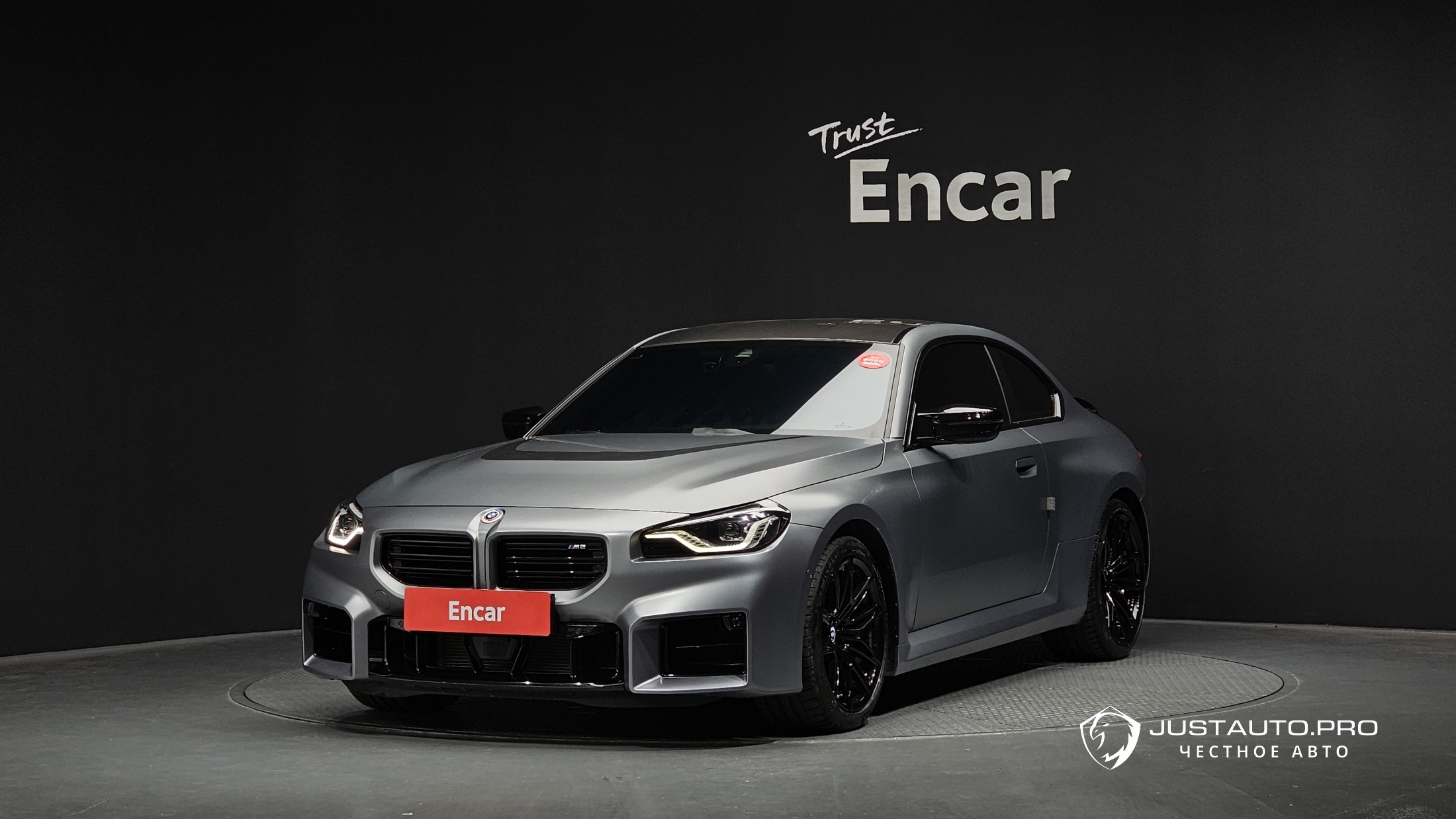 Автомобиль BMW M2