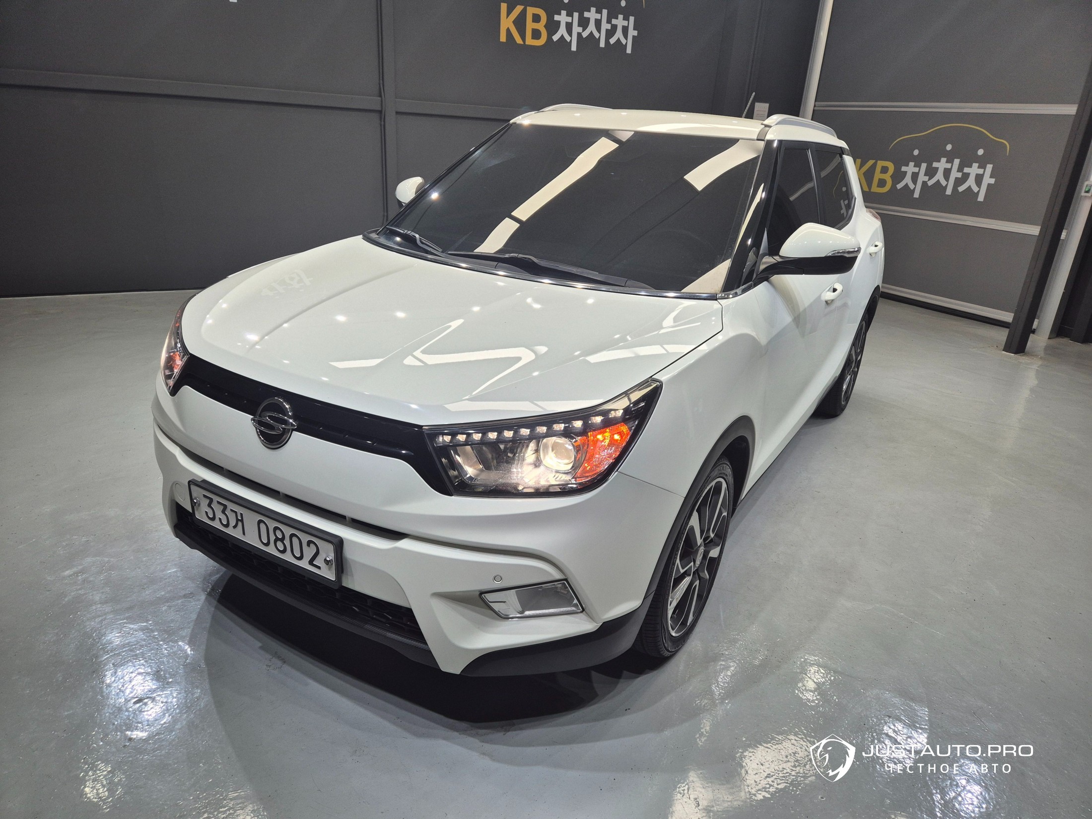 Автомобиль KG_Mobility_Ssangyong TIBOLI