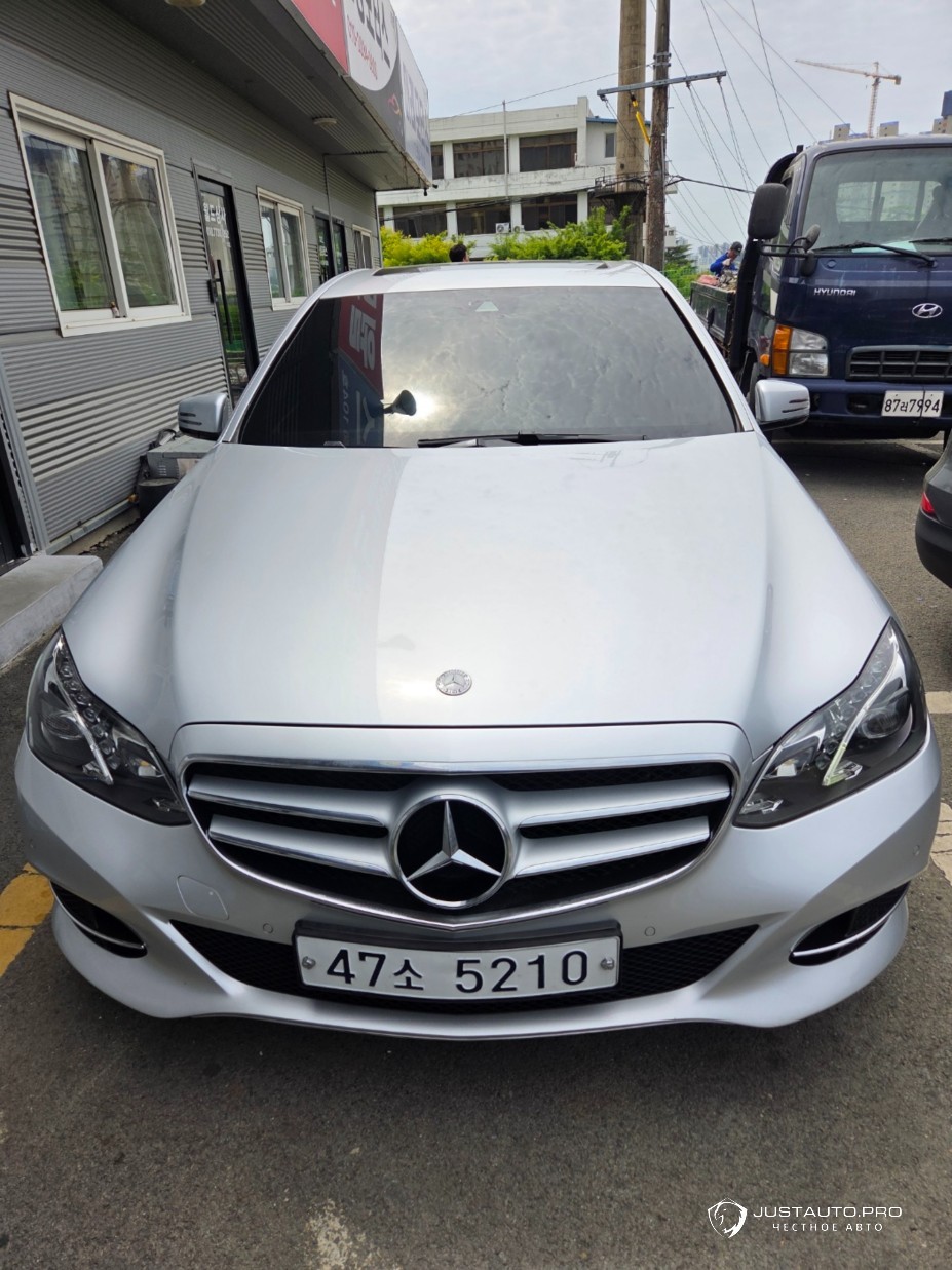 Автомобиль Mercedes-Benz E-Class