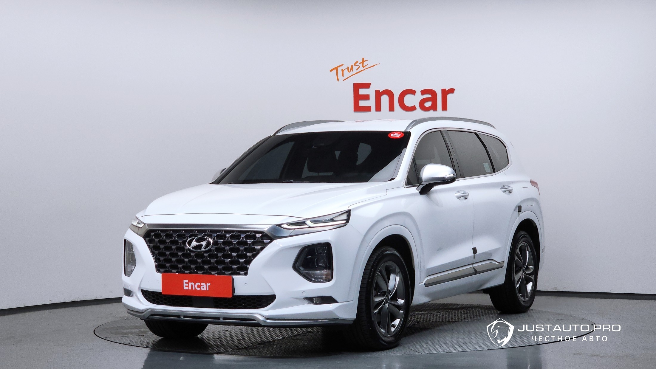 Автомобиль Hyundai Santafe