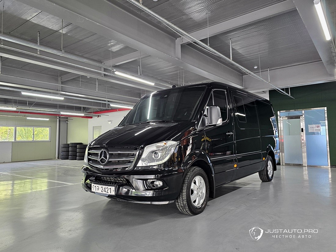 Автомобиль Mercedes-Benz Sprinter