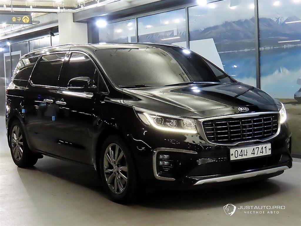 Автомобиль Kia Canival