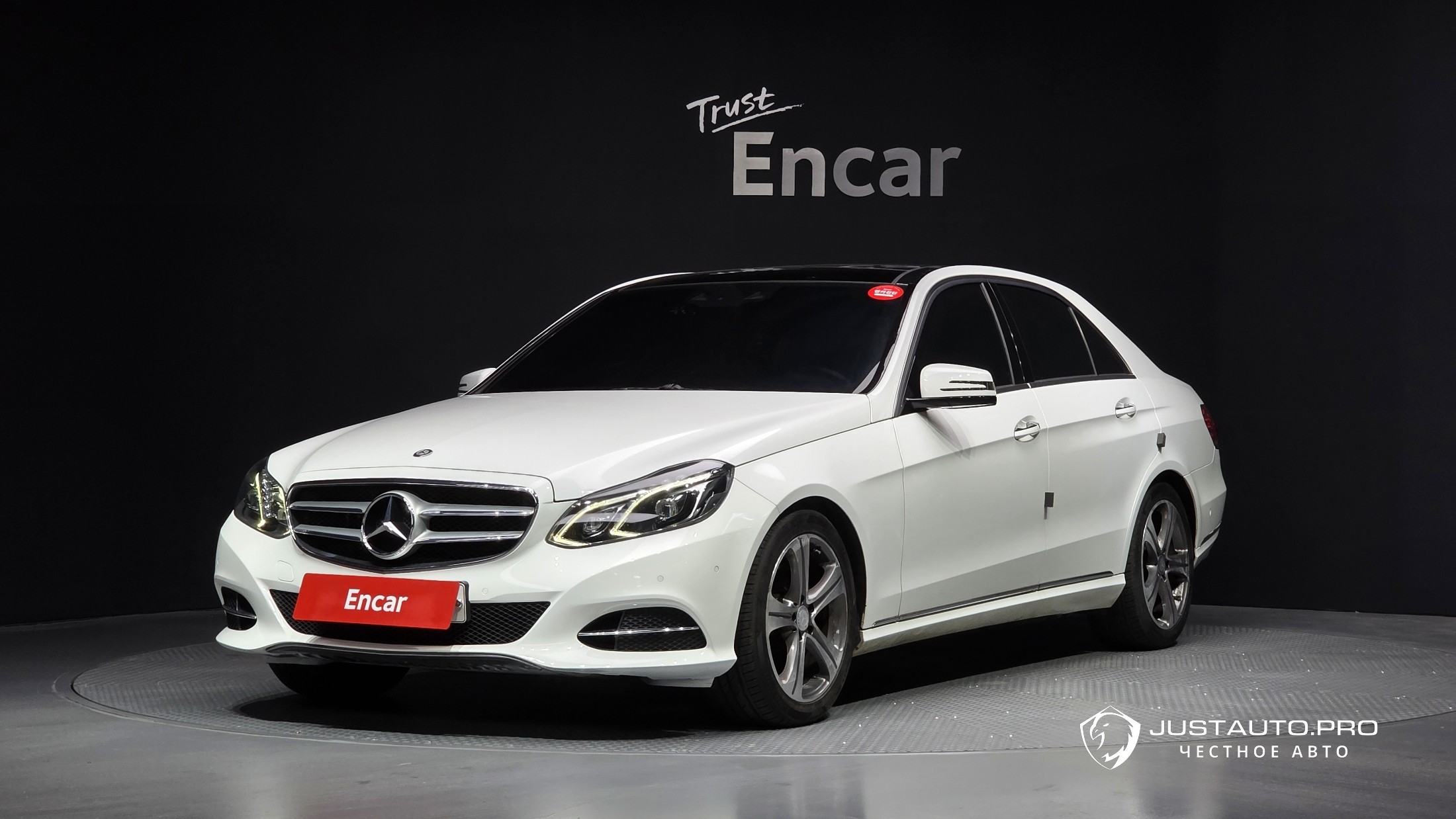 Автомобиль Mercedes-Benz E-Class