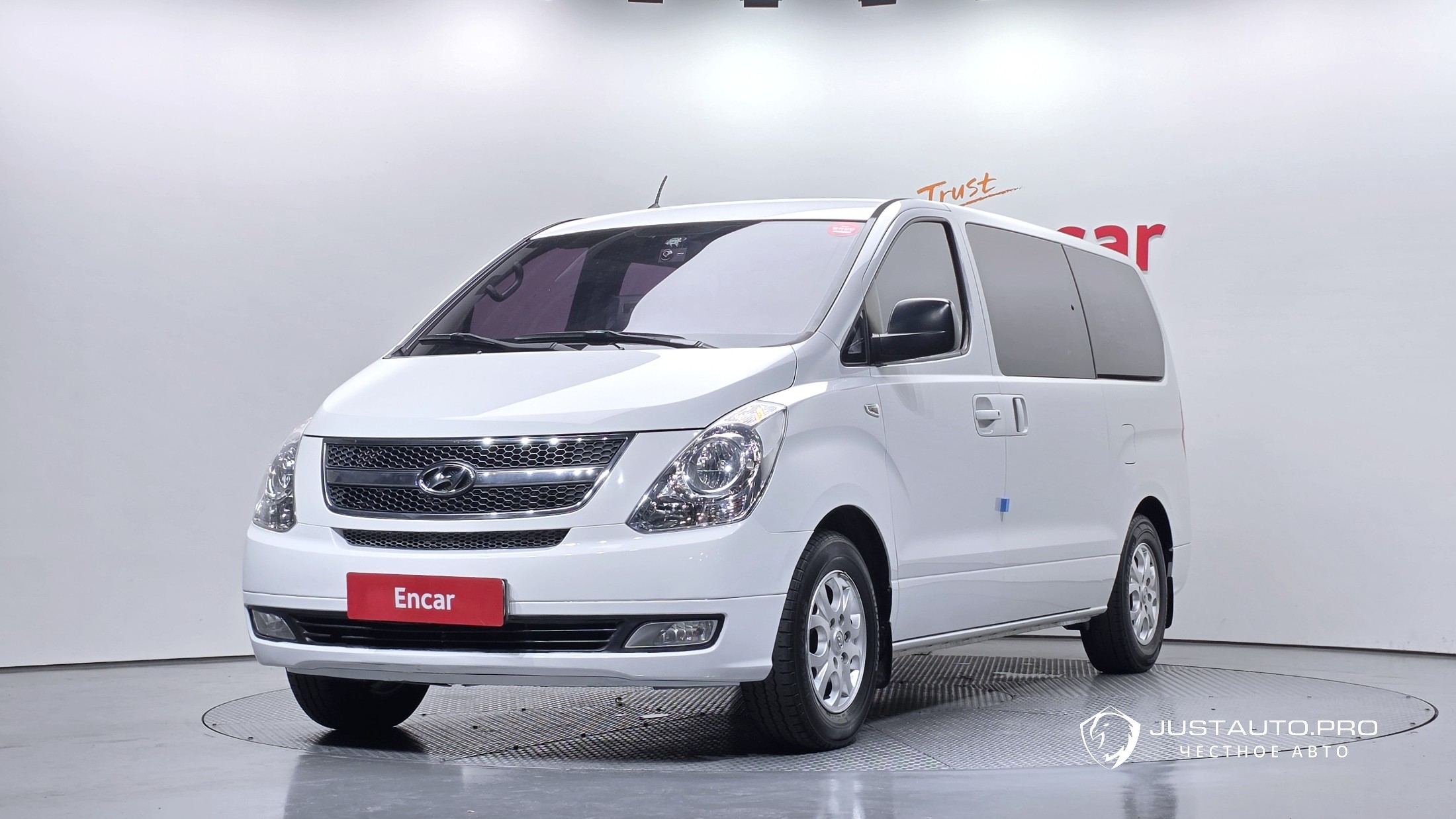 Автомобиль Hyundai Starex