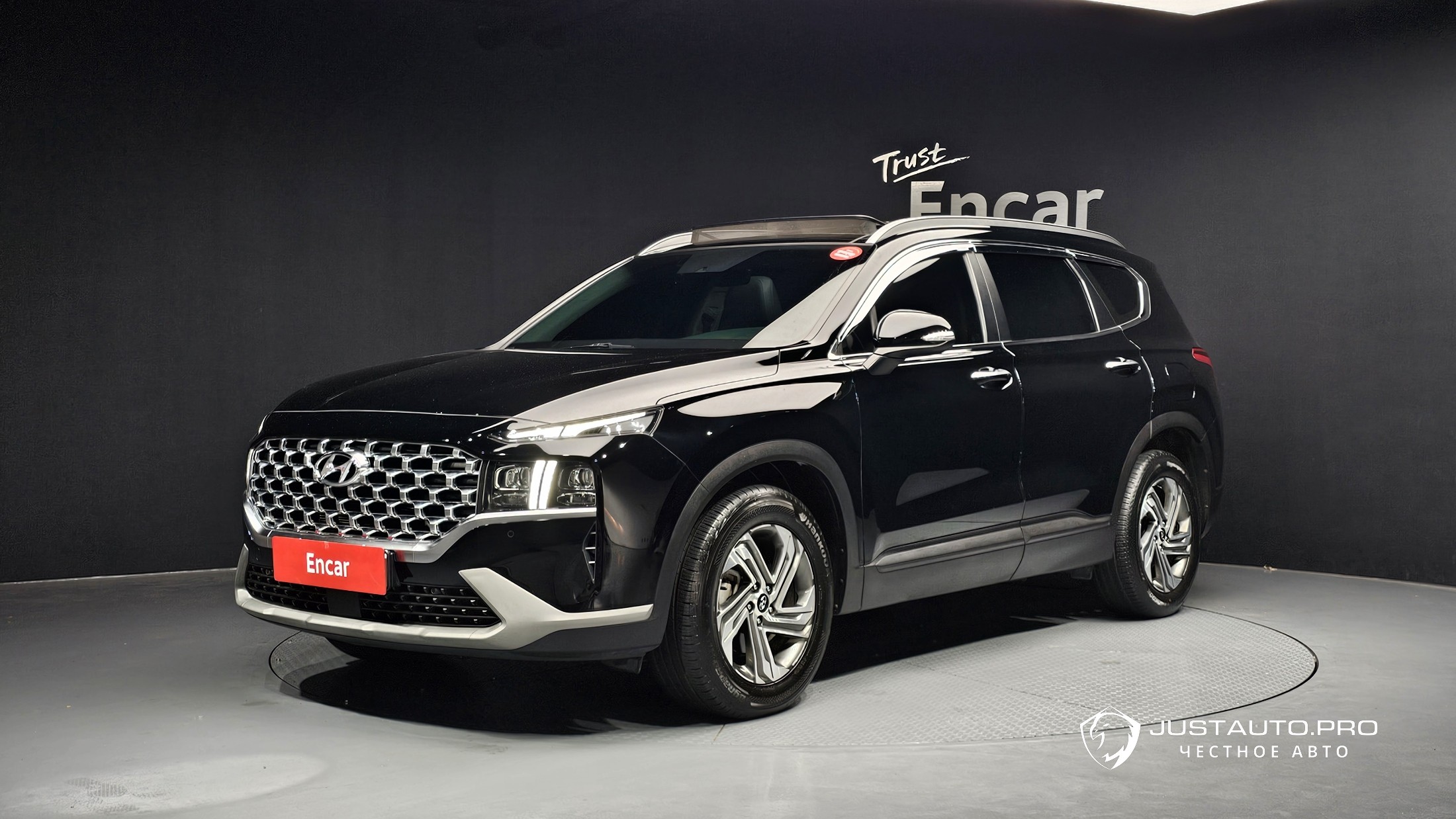 Автомобиль Hyundai Santafe