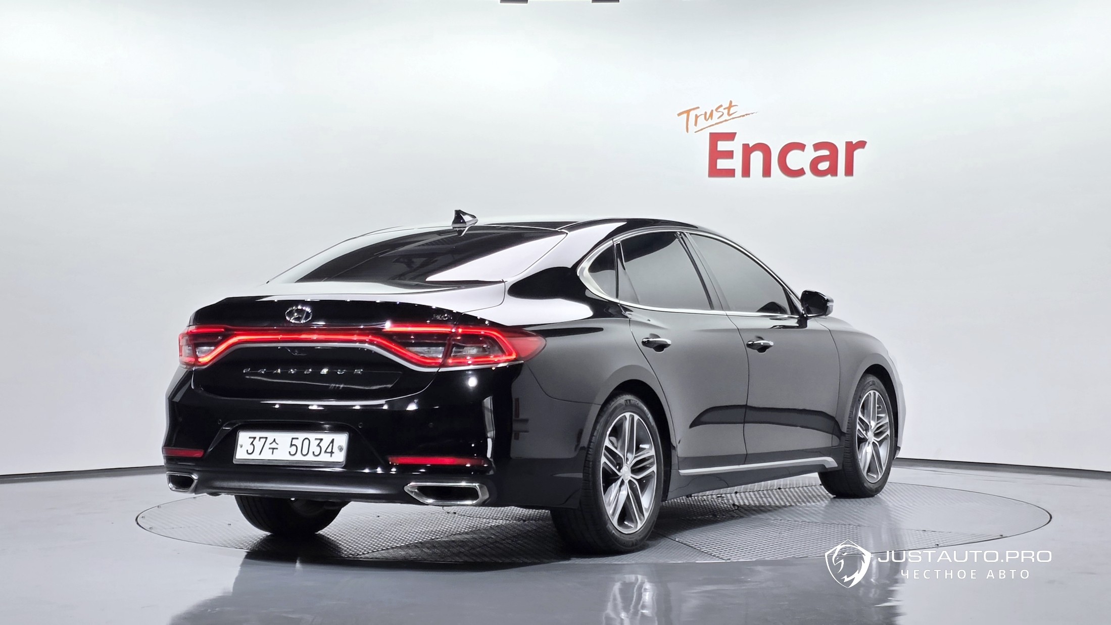 Автомобиль Hyundai Grandeur