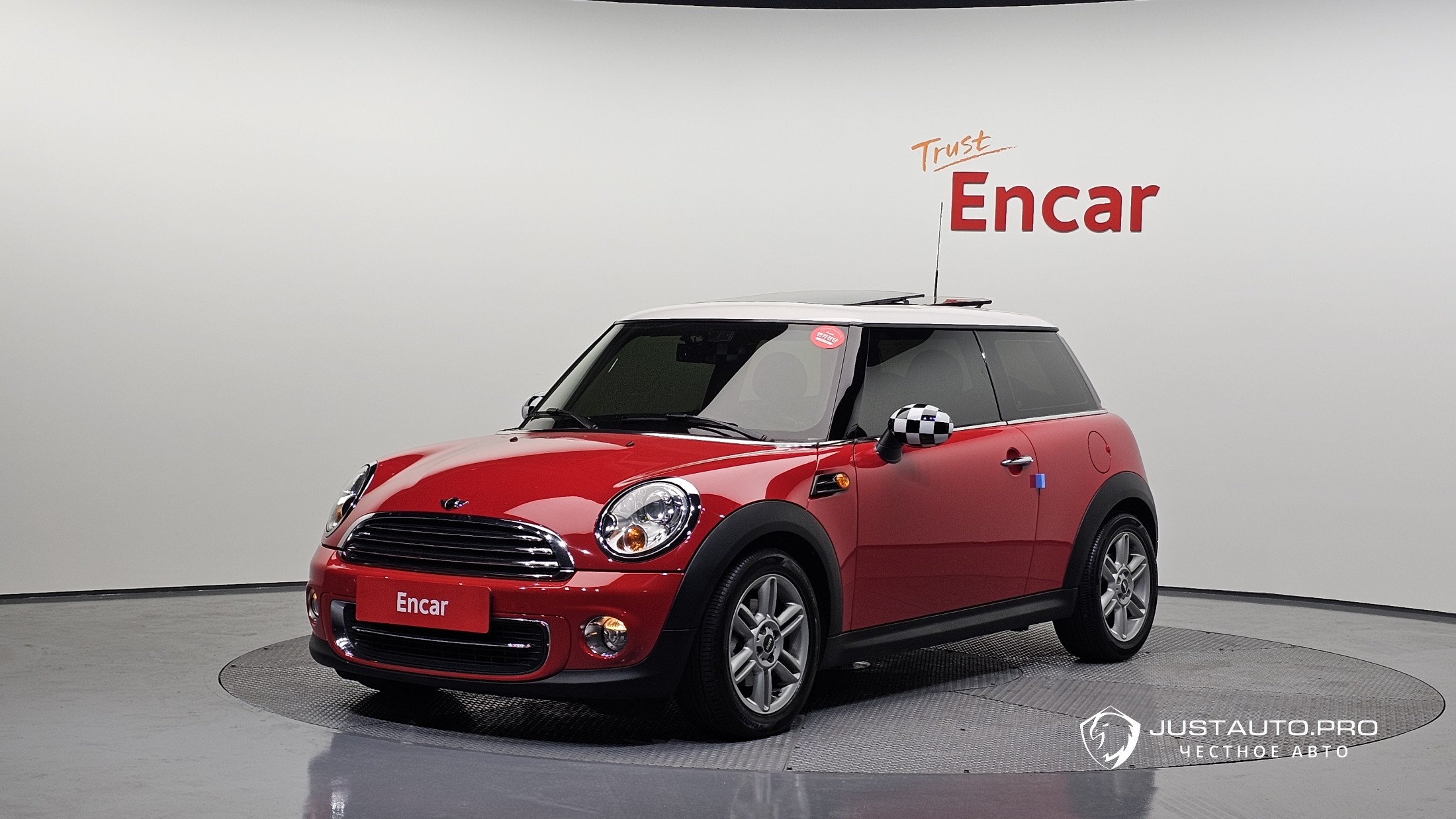 Автомобиль Mini Cooper
