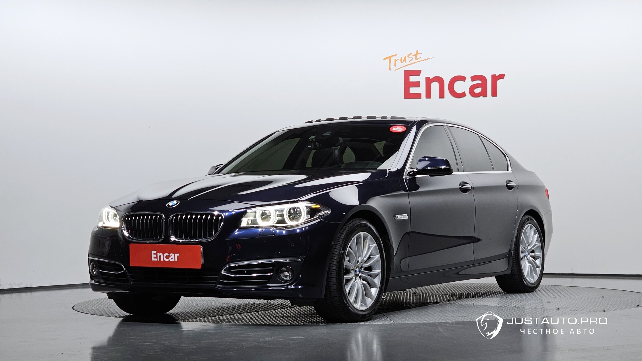Автомобиль BMW 5-Series
