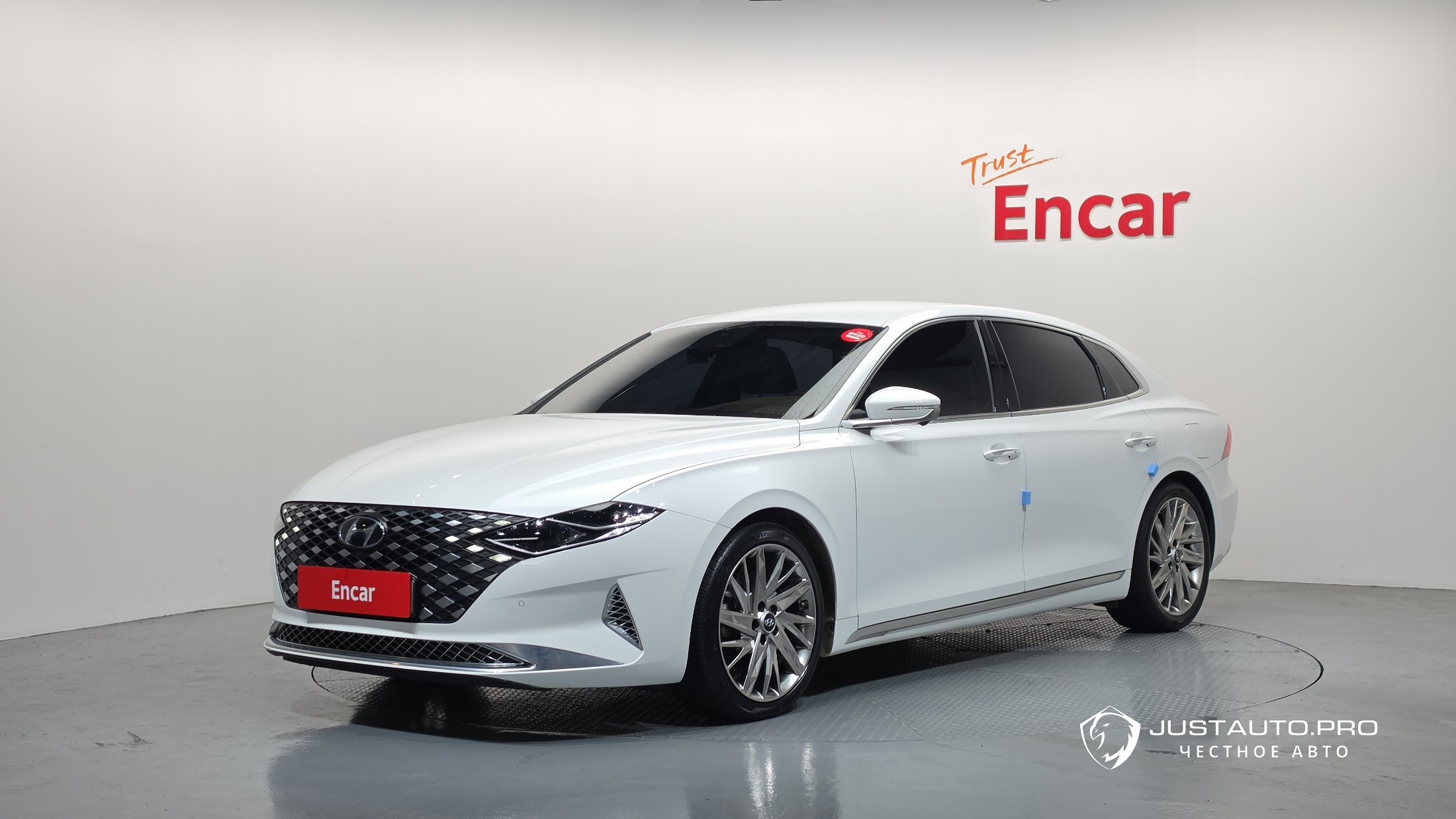 Автомобиль Hyundai Grandeur