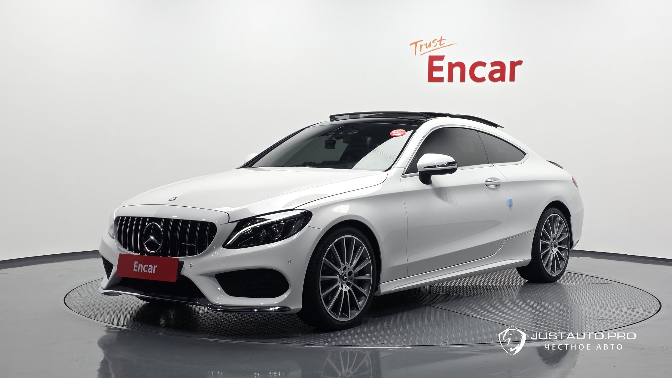Автомобиль Mercedes-Benz C-Class