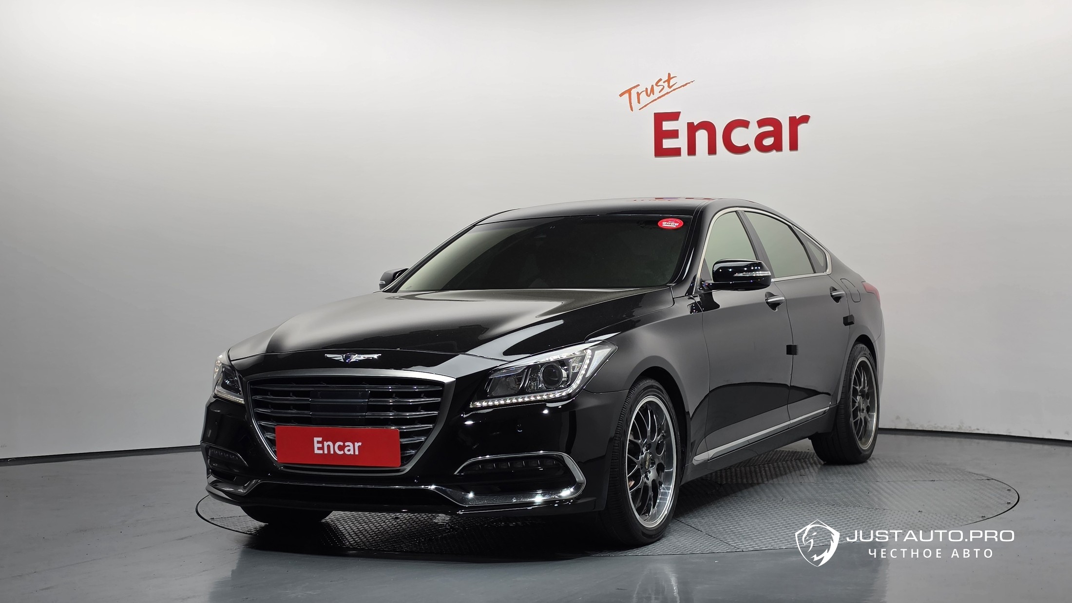 Автомобиль Genesis G80