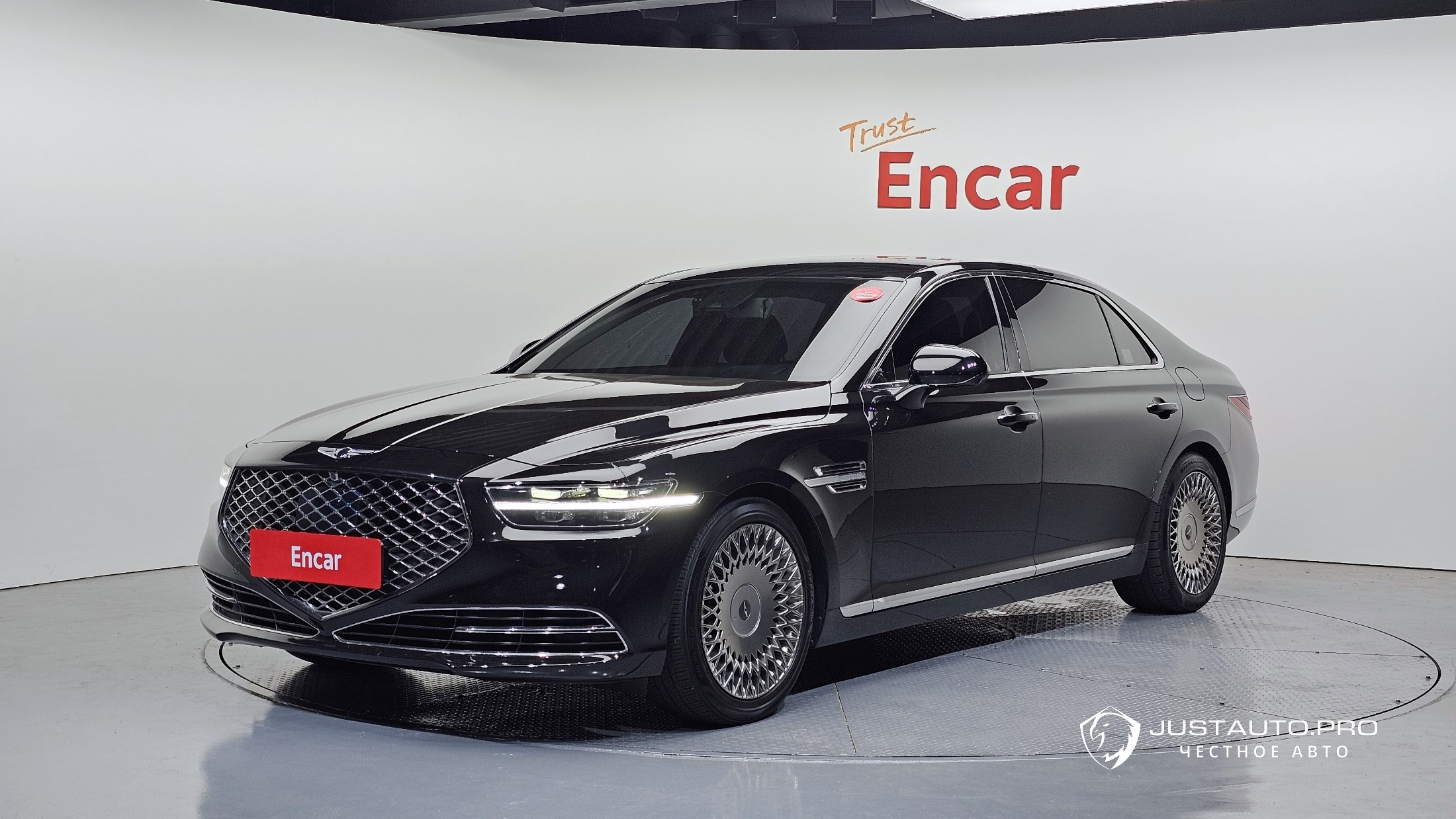 Автомобиль Genesis G90