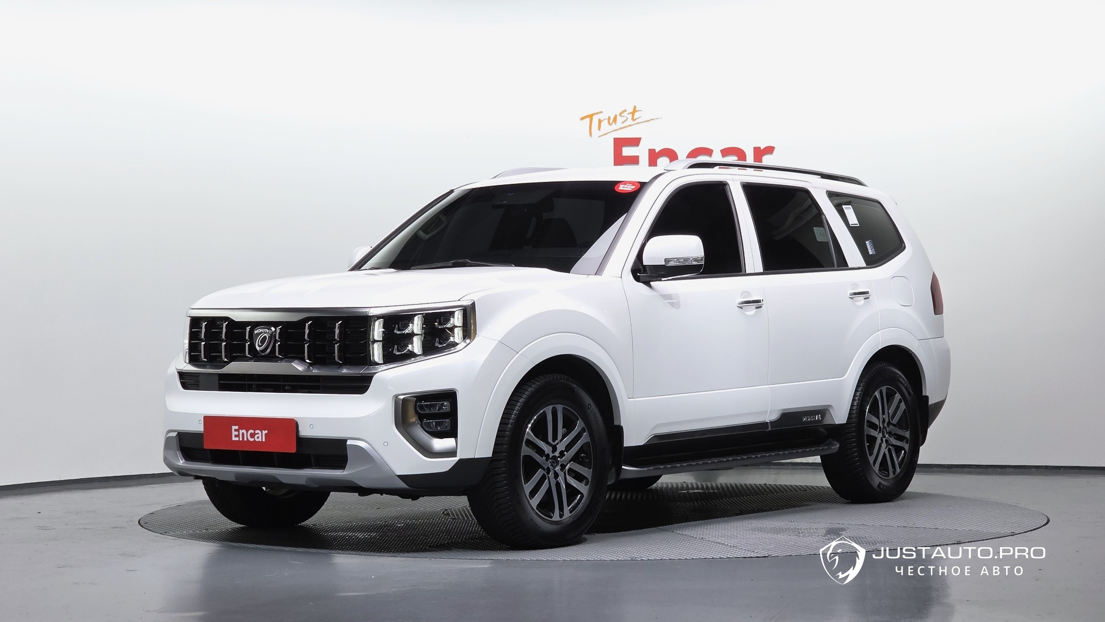 Автомобиль Kia Mohave