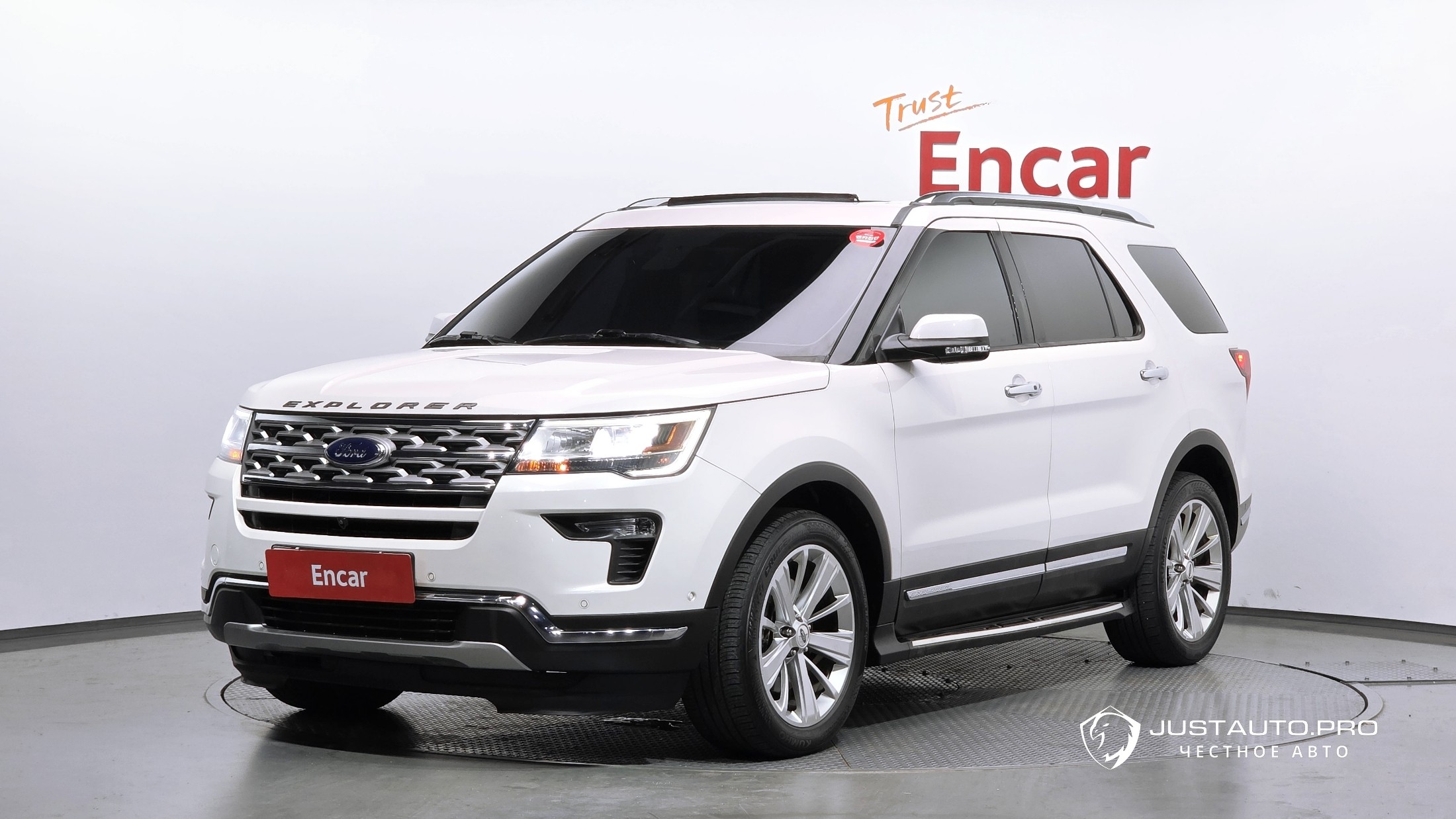 Автомобиль Ford Explorer