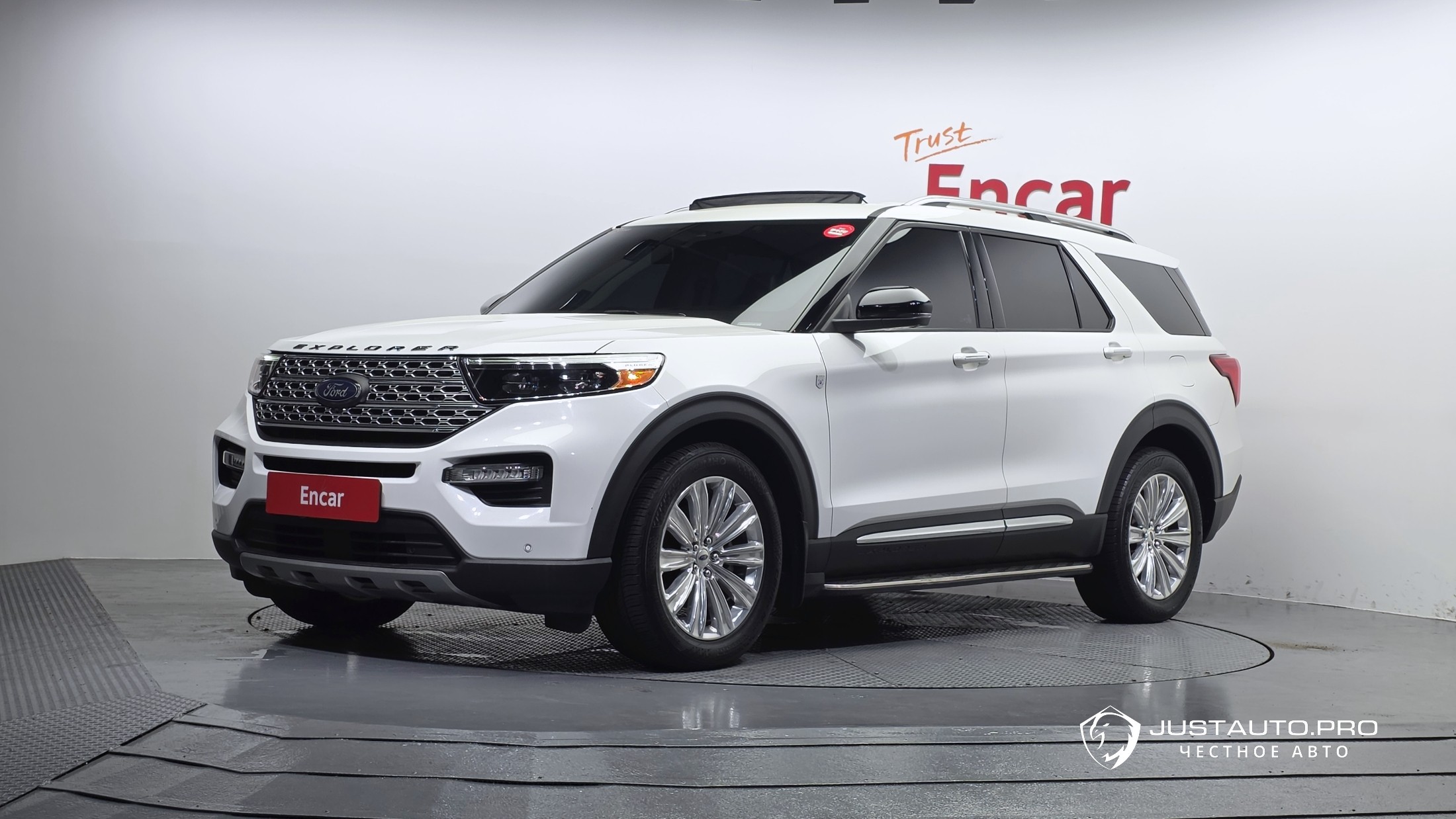 Автомобиль Ford Explorer