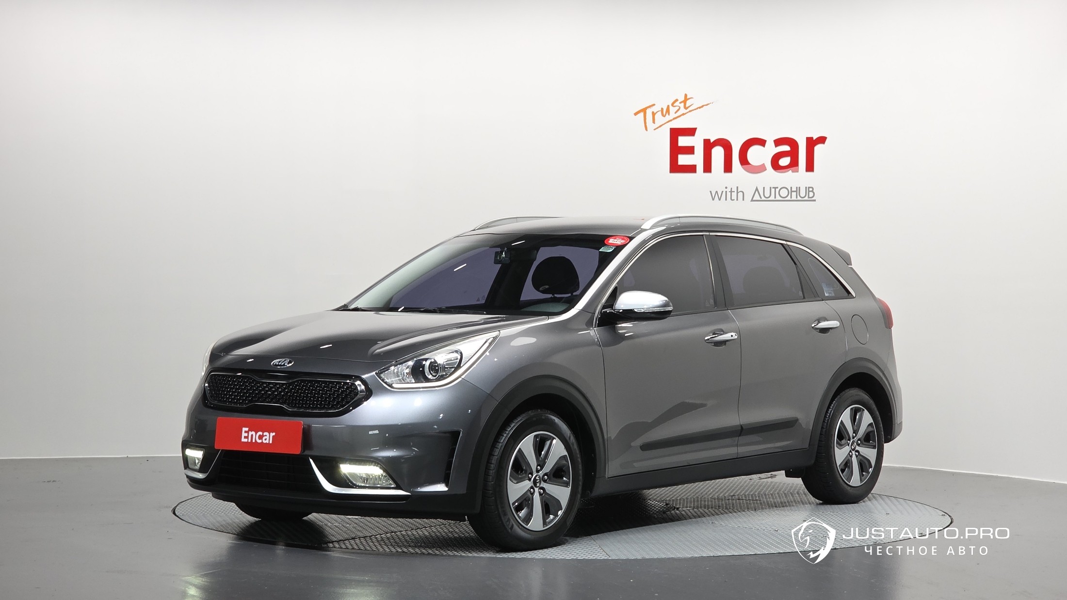 Автомобиль Kia Niro