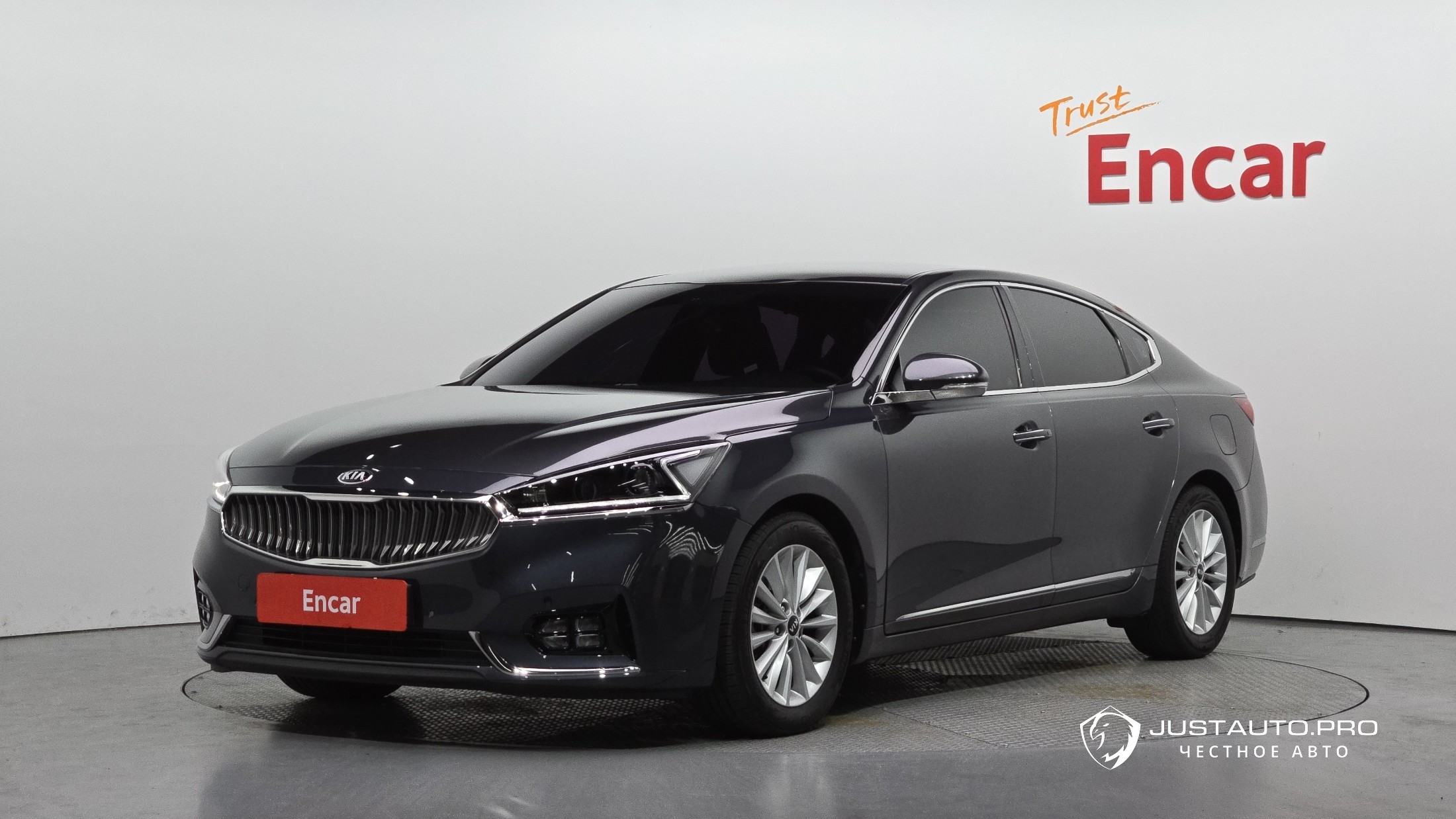 Автомобиль Kia K7