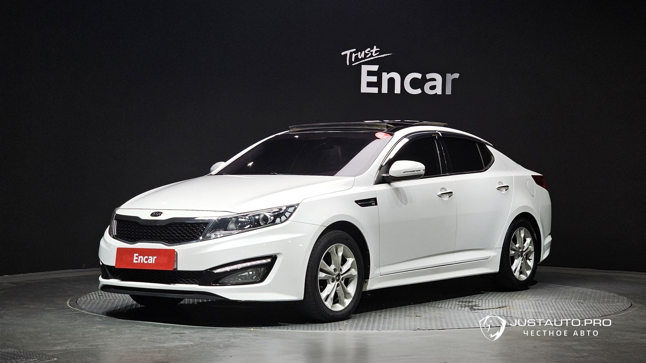 Автомобиль Kia K5