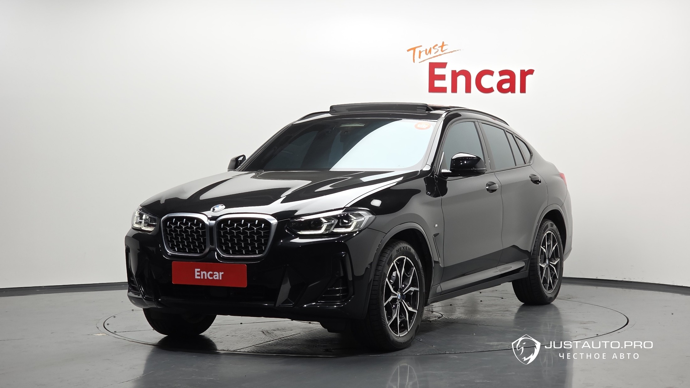 Автомобиль BMW X4
