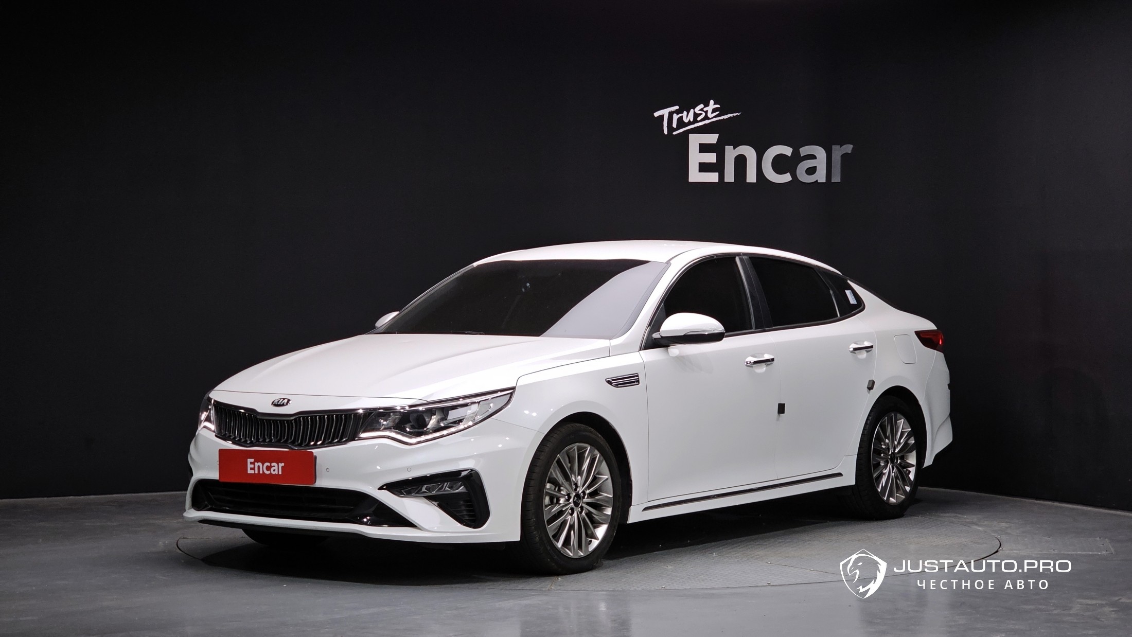 Автомобиль Kia K5