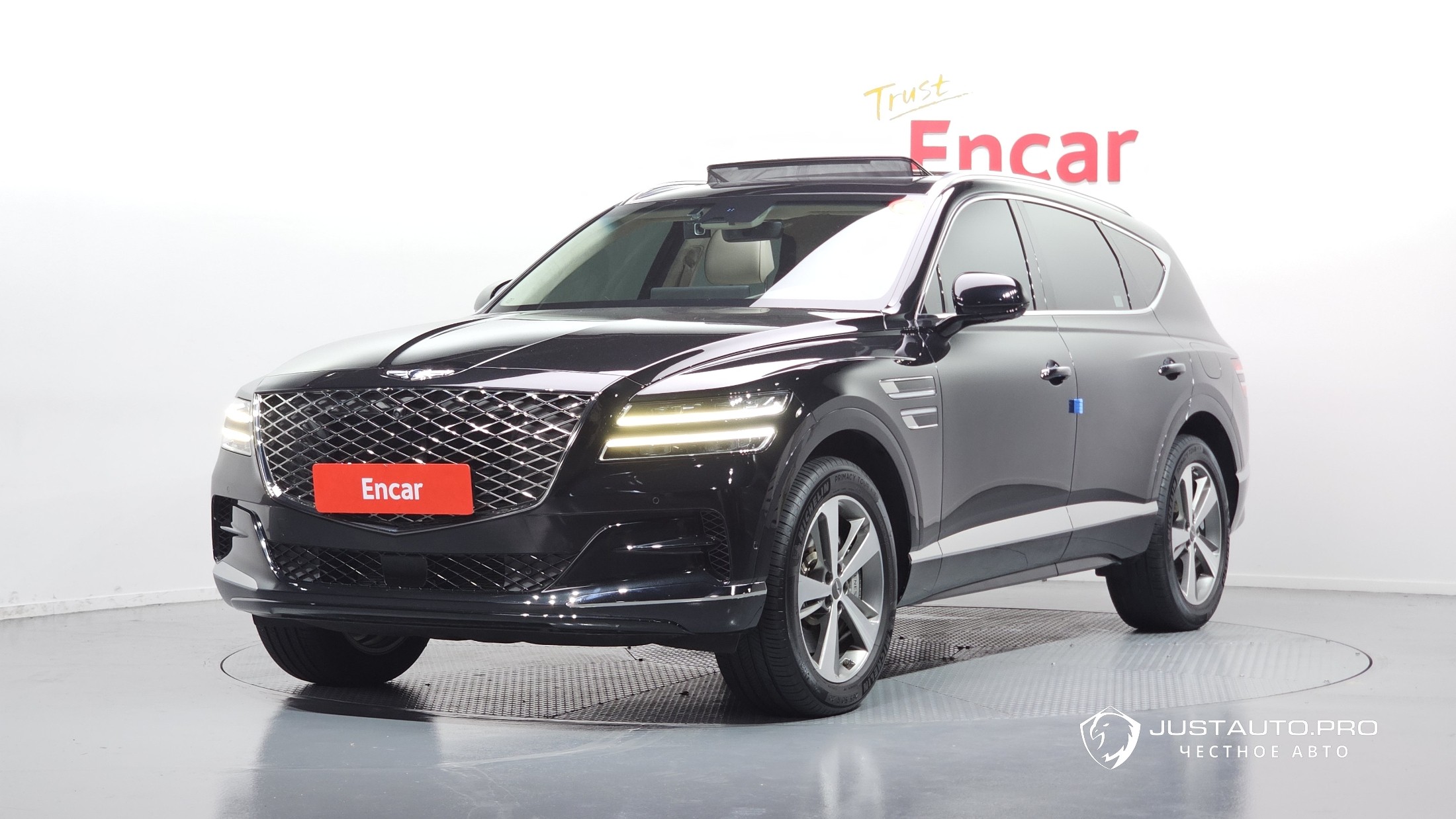 Автомобиль Genesis GV80