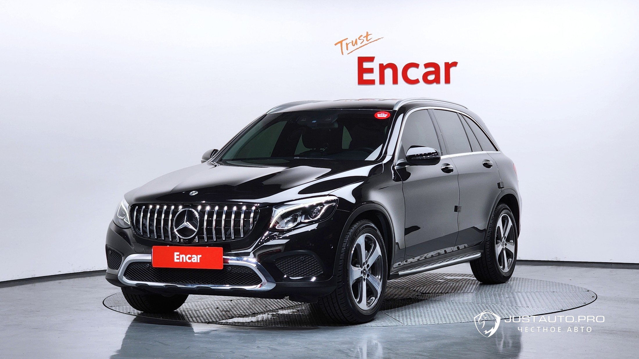 Автомобиль Mercedes-Benz GLC-Class