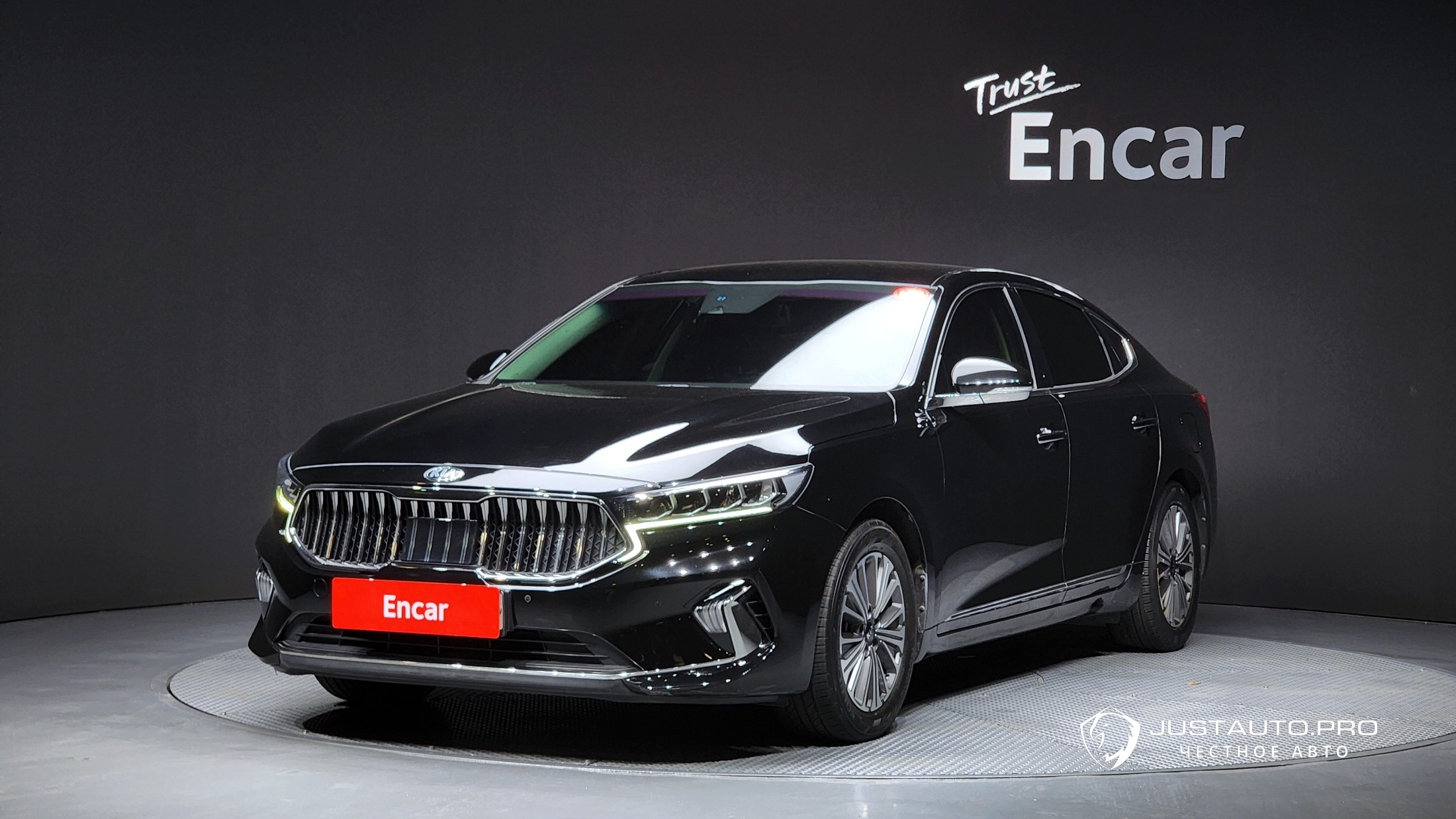 Автомобиль Kia K7