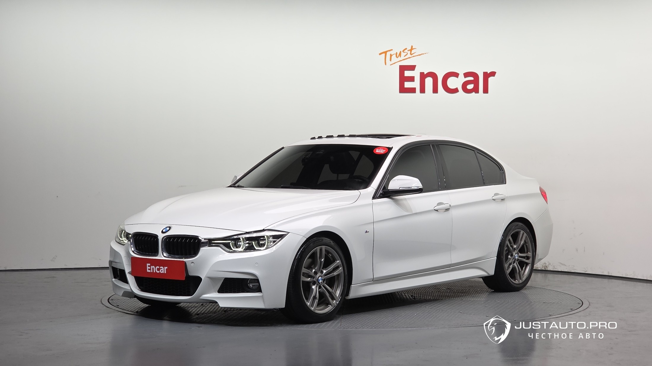 Автомобиль BMW 3-Series