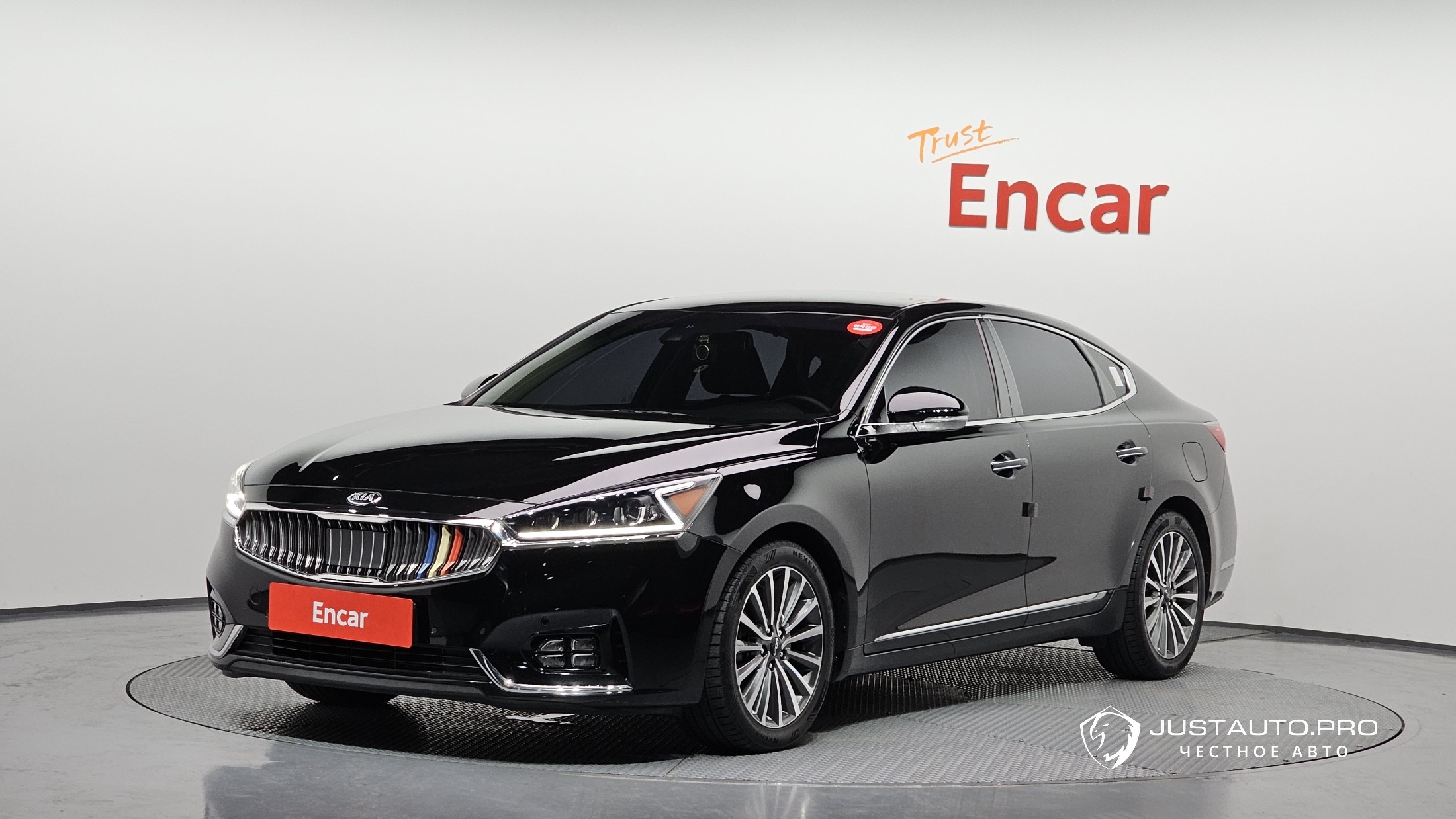 Автомобиль Kia K7