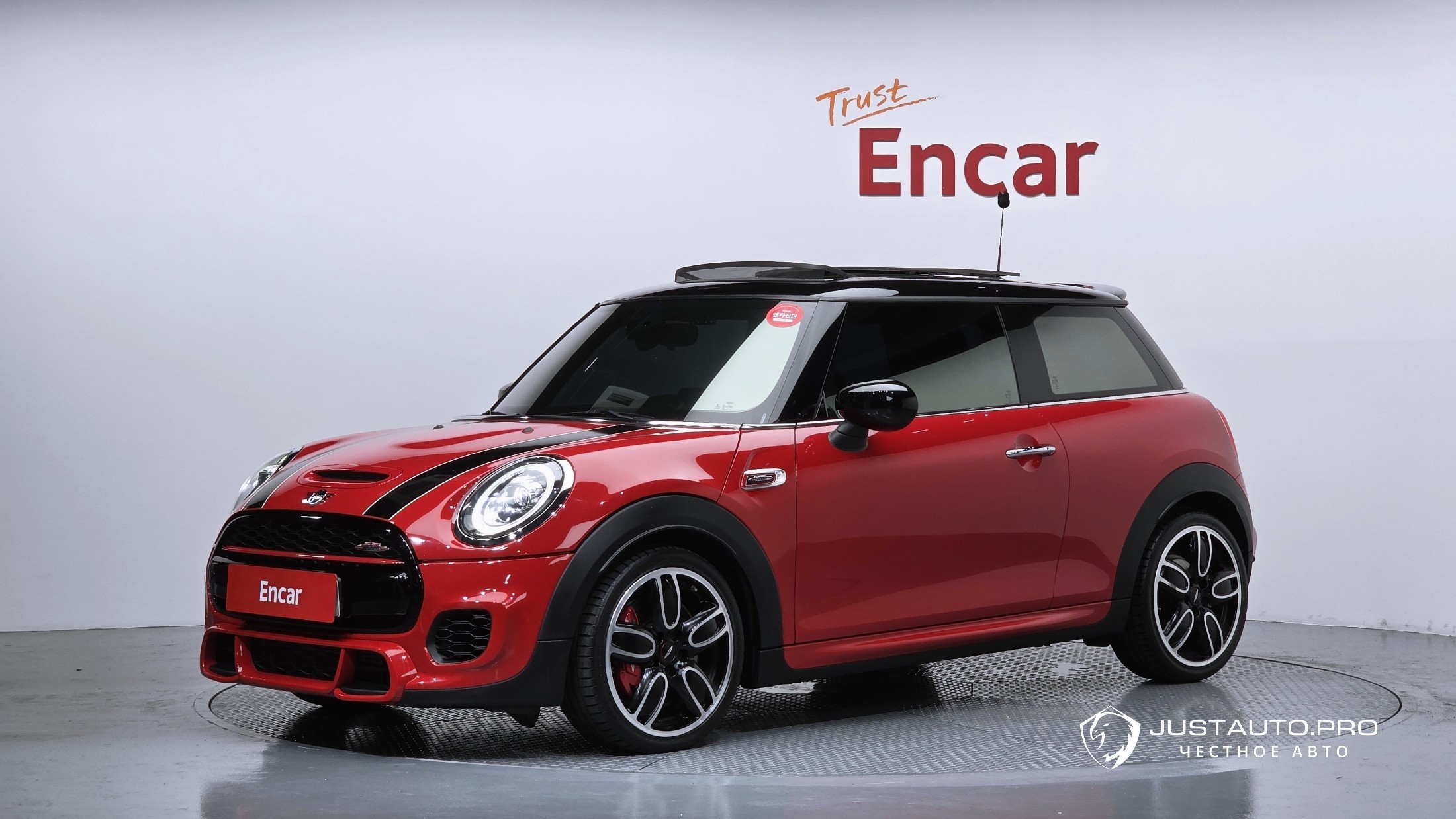 Автомобиль Mini Cooper