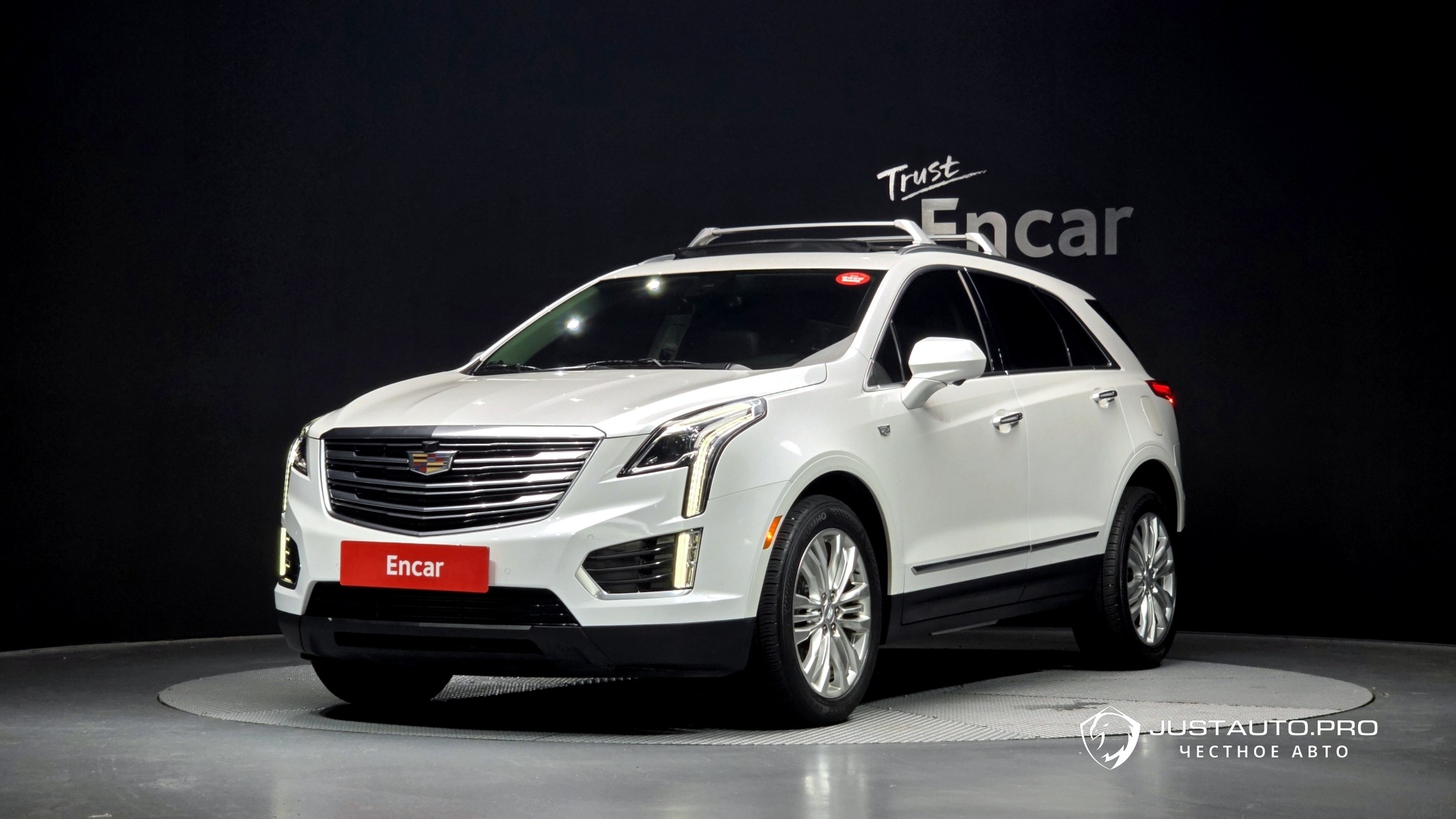 Автомобиль Cadillac XT5