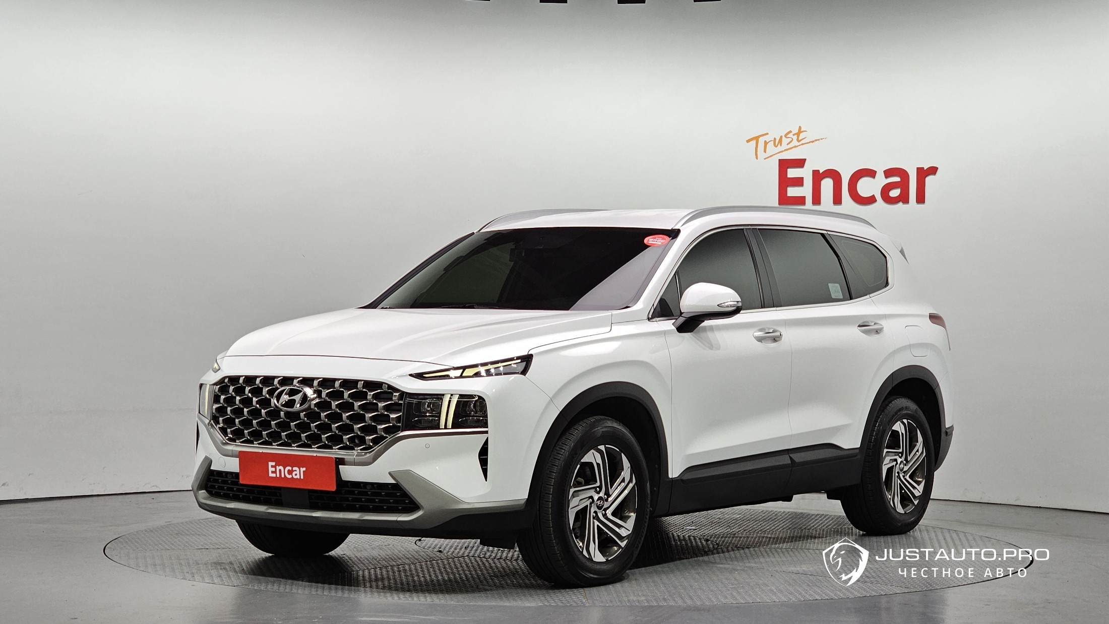 Автомобиль Hyundai Santafe