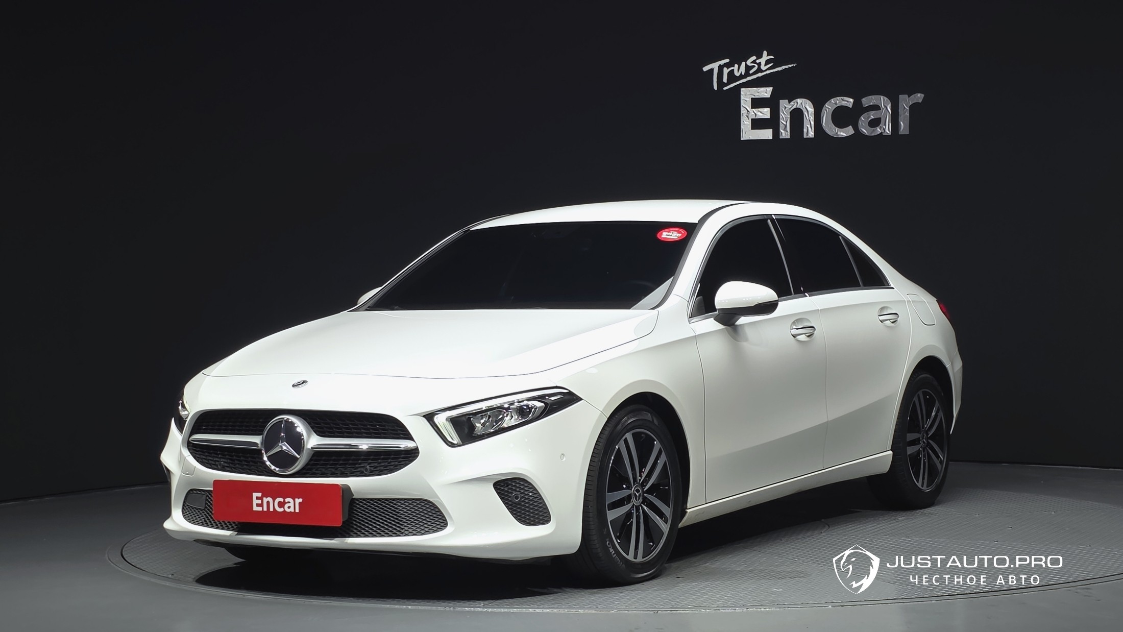 Автомобиль Mercedes-Benz A-Class