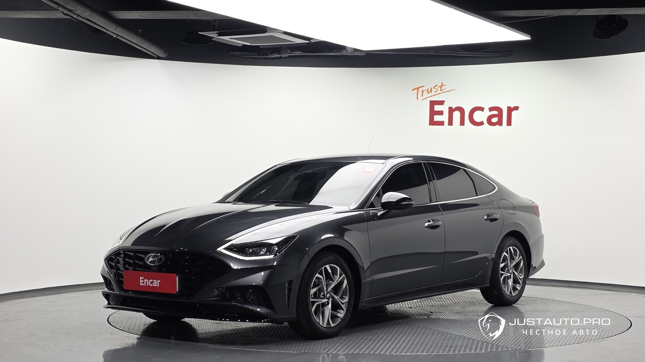 Автомобиль Hyundai Sonata