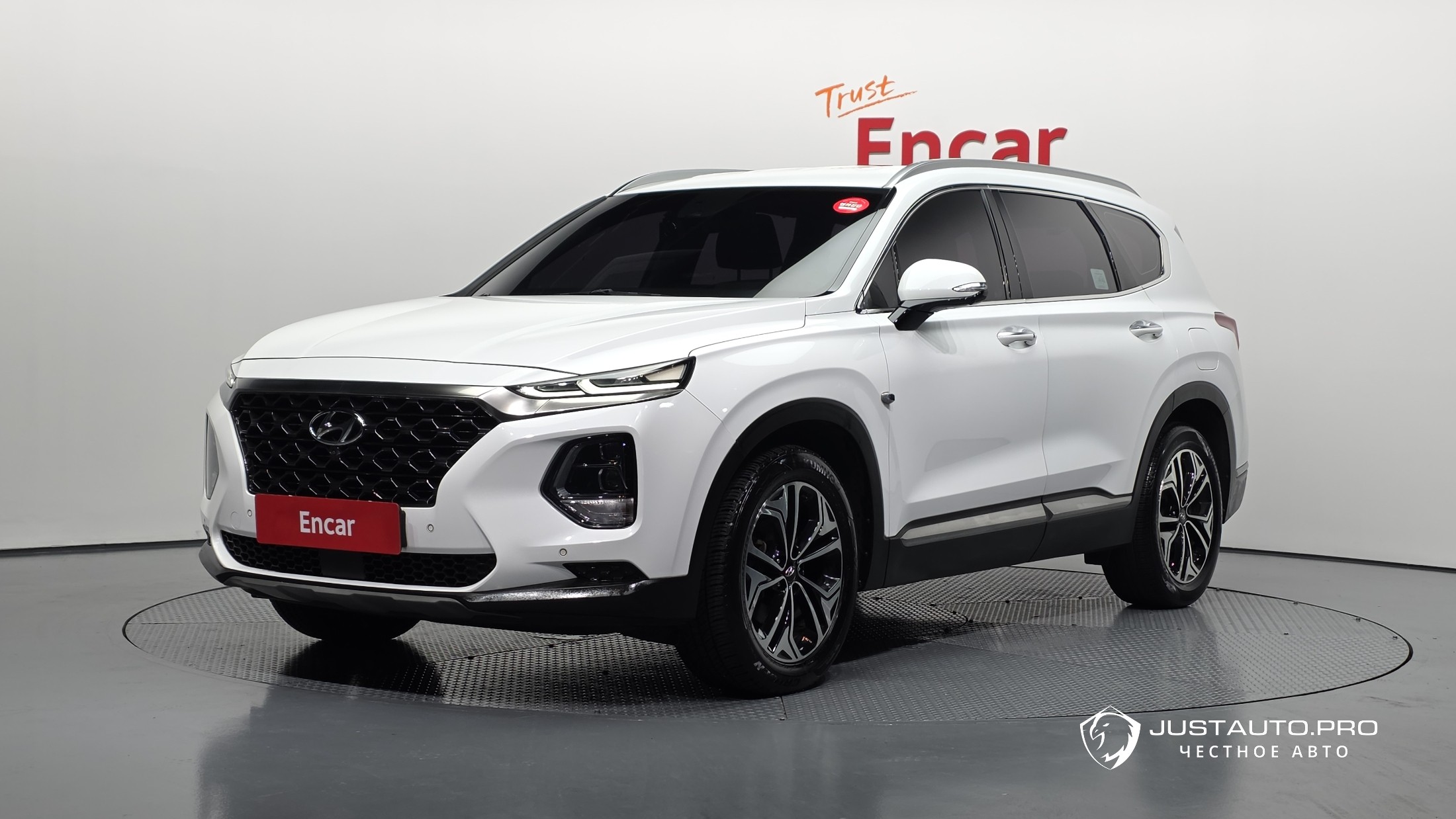 Автомобиль Hyundai Santafe