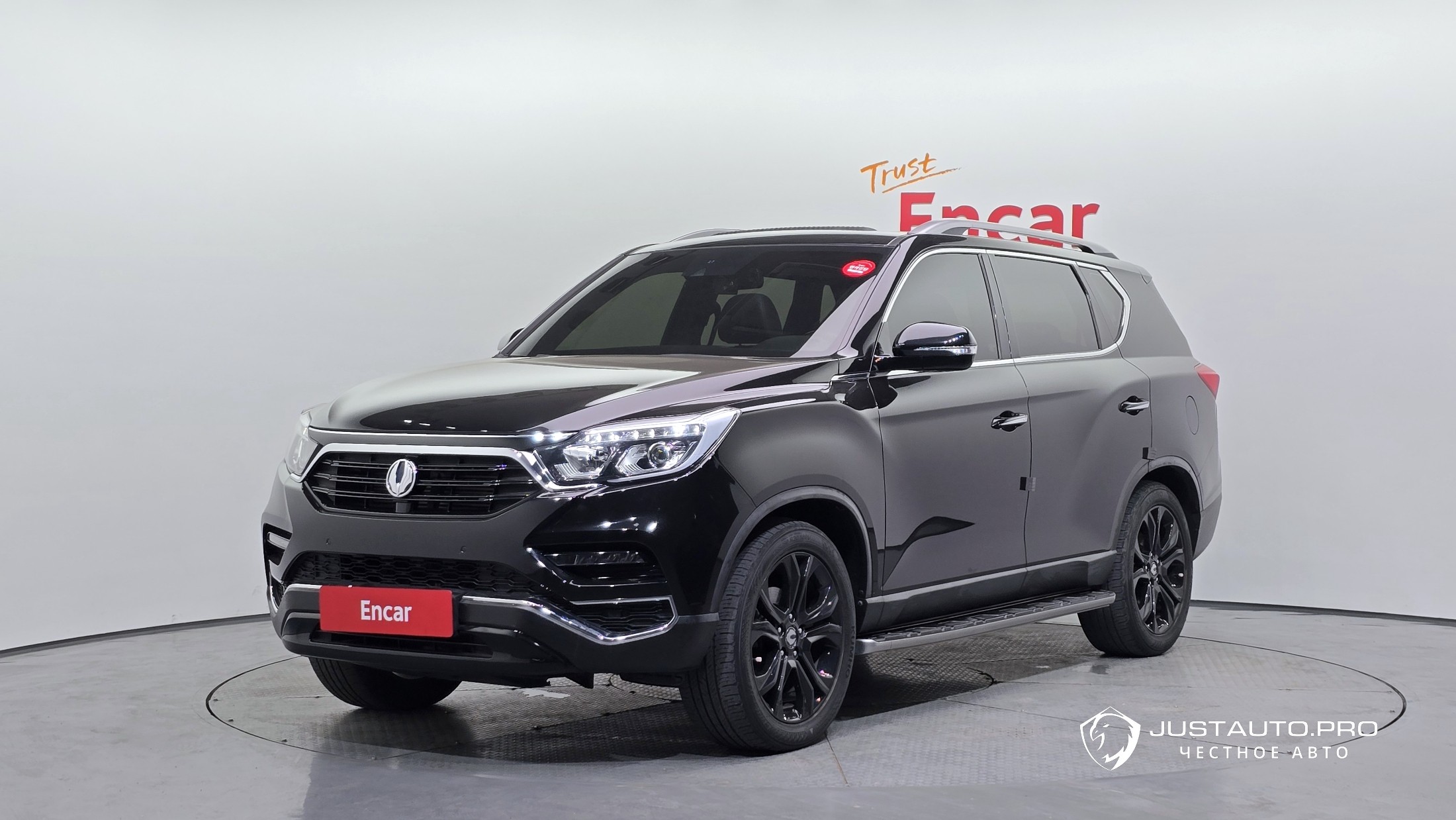 Автомобиль KG_Mobility_Ssangyong Rexton