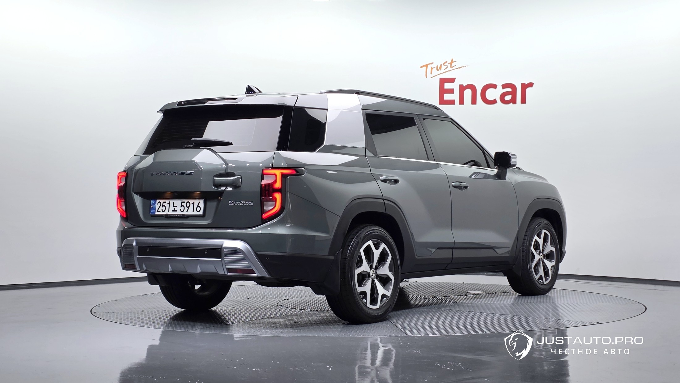 Автомобиль KG_Mobility_Ssangyong Torres
