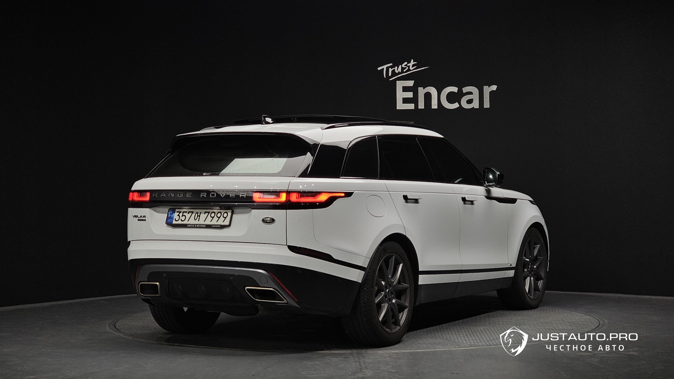Автомобиль Land Rover Range Rover Velar