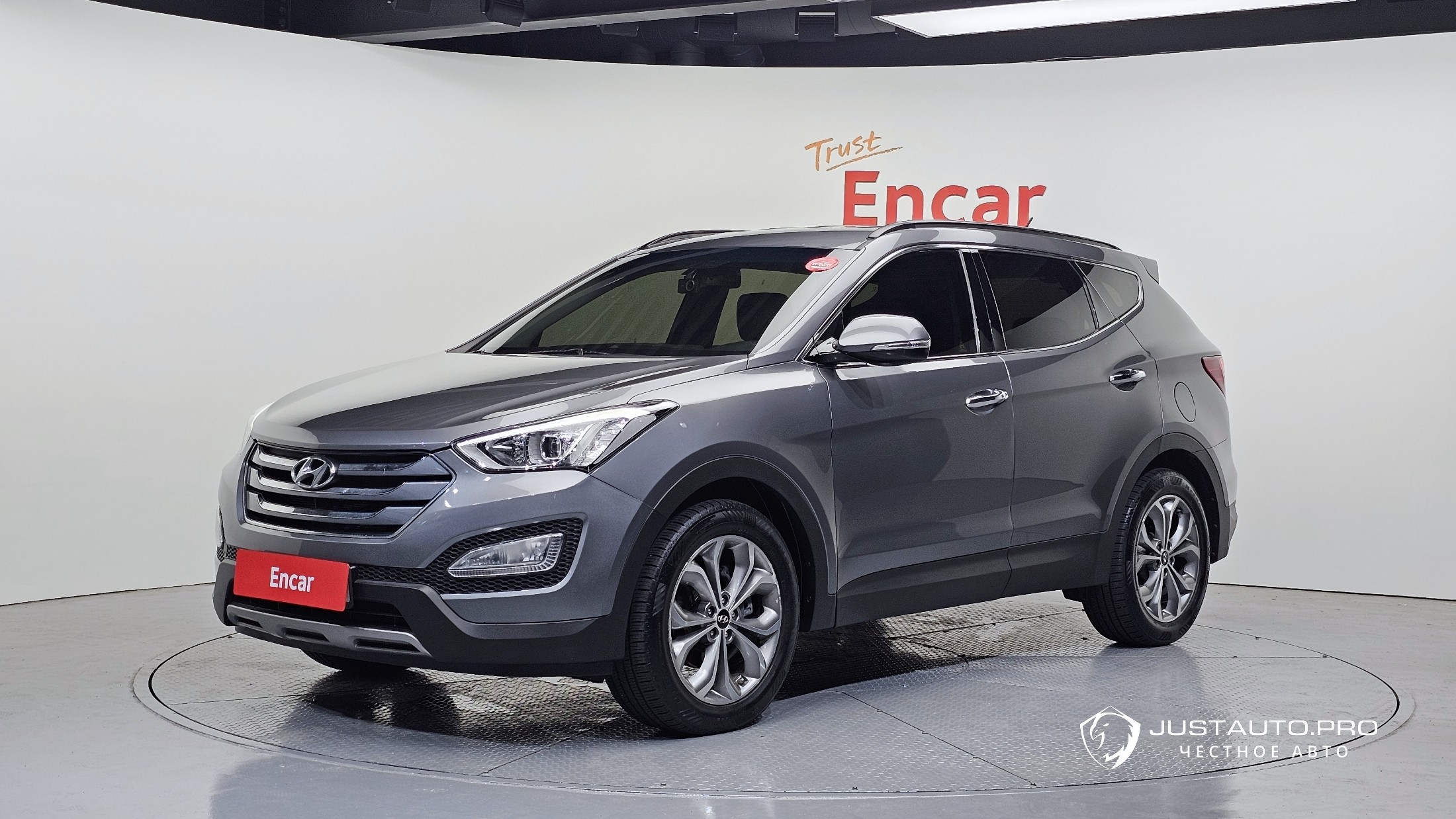 Автомобиль Hyundai Santafe