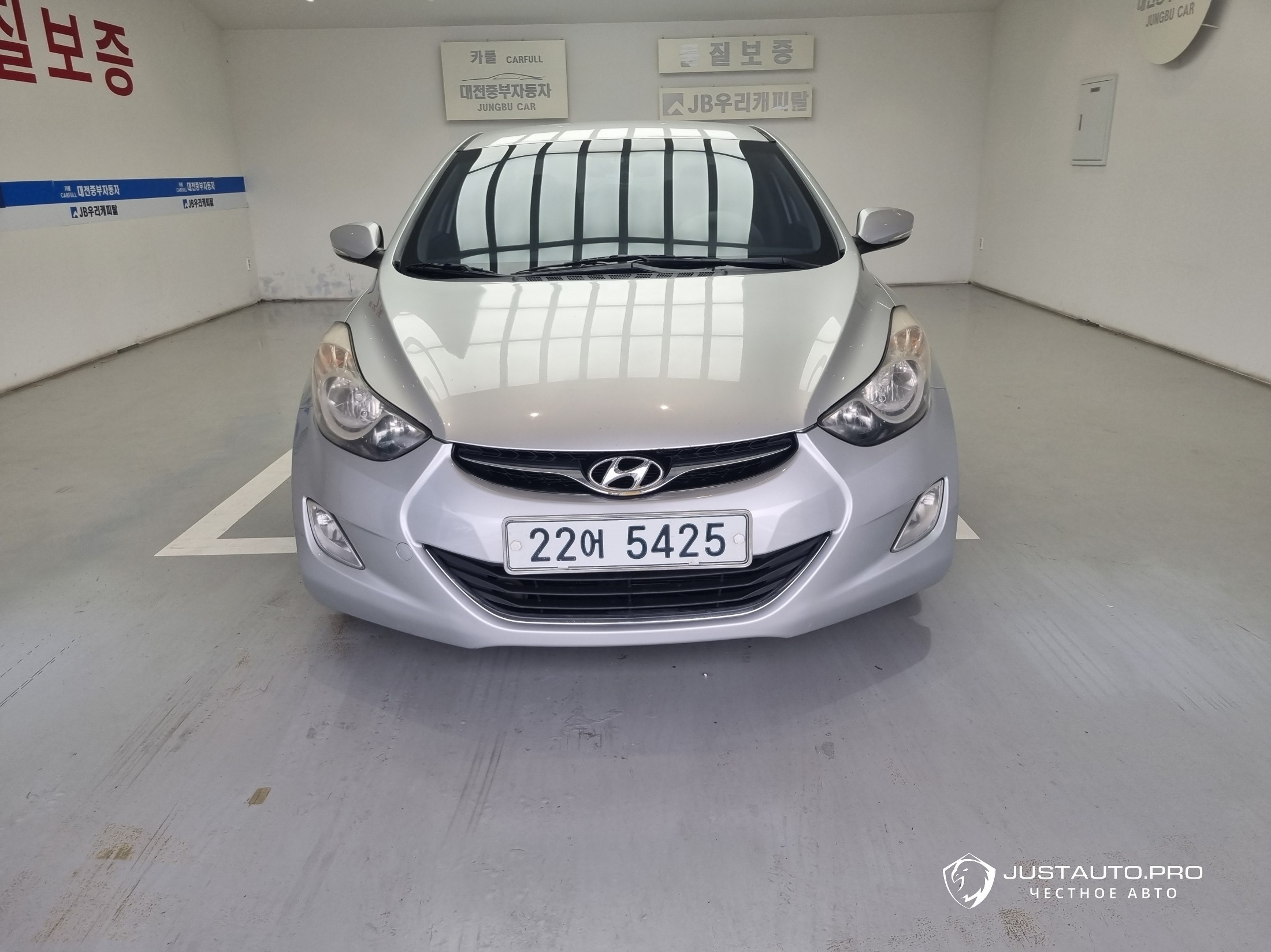 Автомобиль Hyundai AVANTE