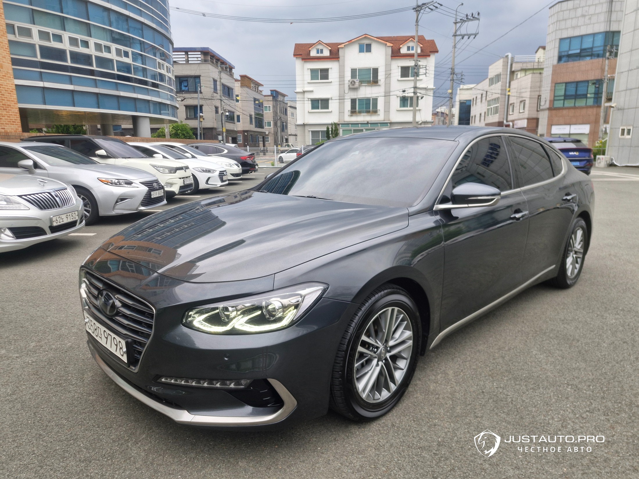 Автомобиль Hyundai Grandeur