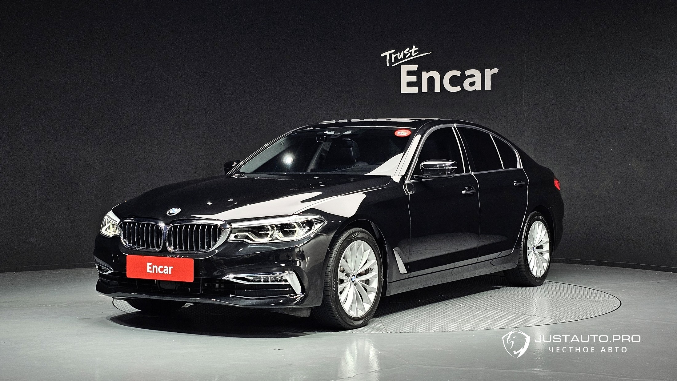 Автомобиль BMW 5-Series