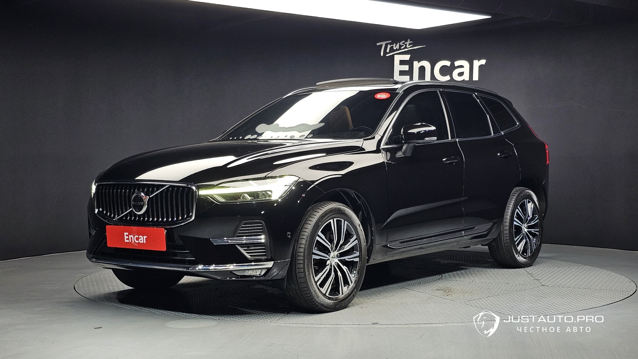Автомобиль Volvo XC60