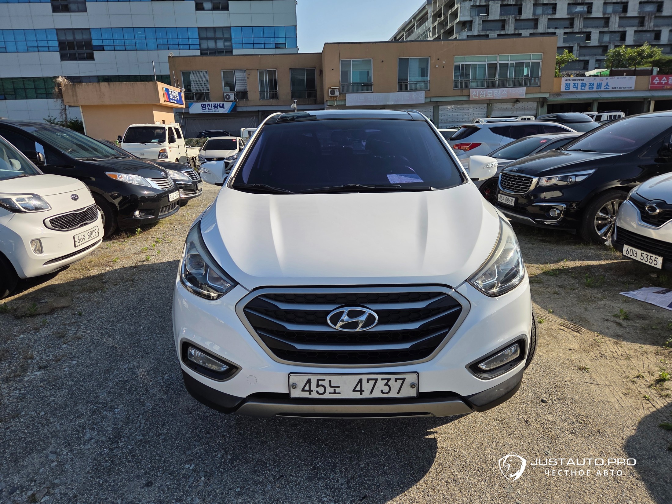 Автомобиль Hyundai Tucson