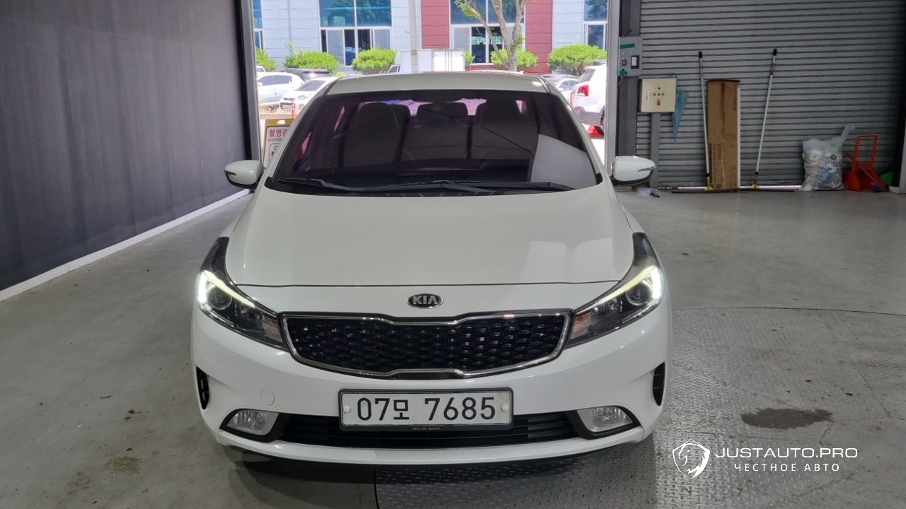 Автомобиль Kia K3